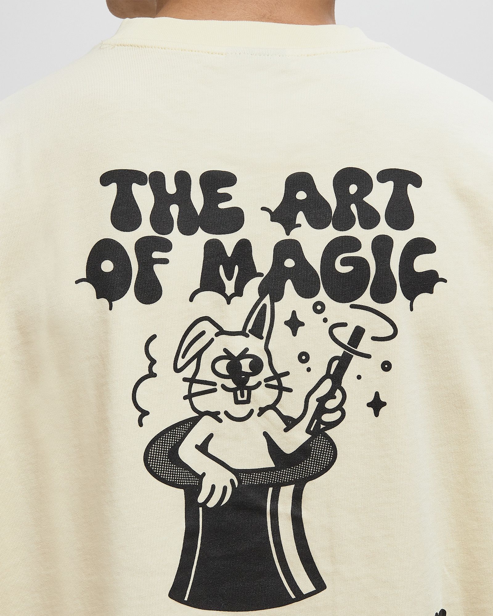 THE ART OF MAGIC TEE