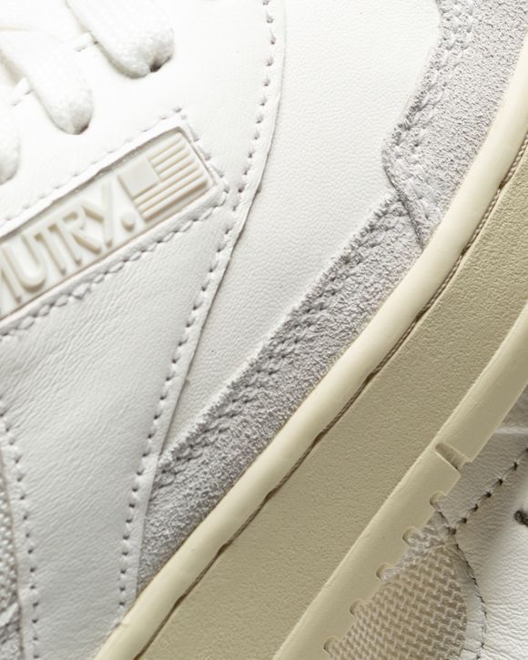 WMNS Autry Mid