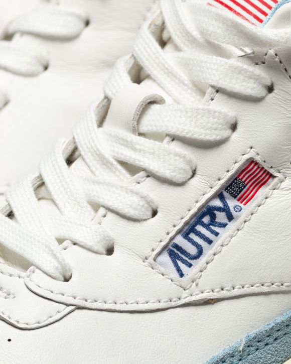 WMNS Autry Mid 