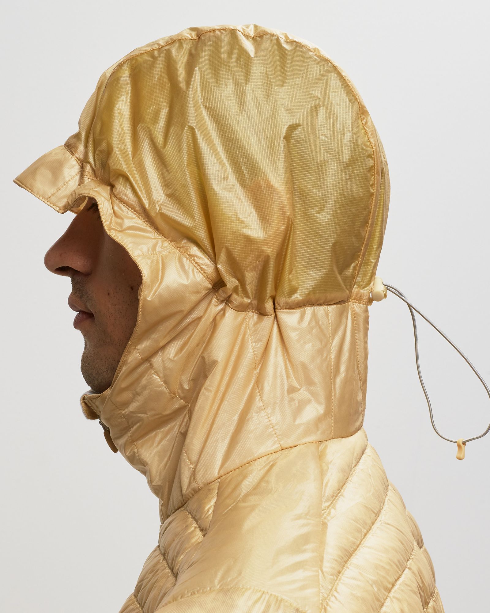 EXPLORE HOODED LIGHTWEIGHT DOWN JACKET