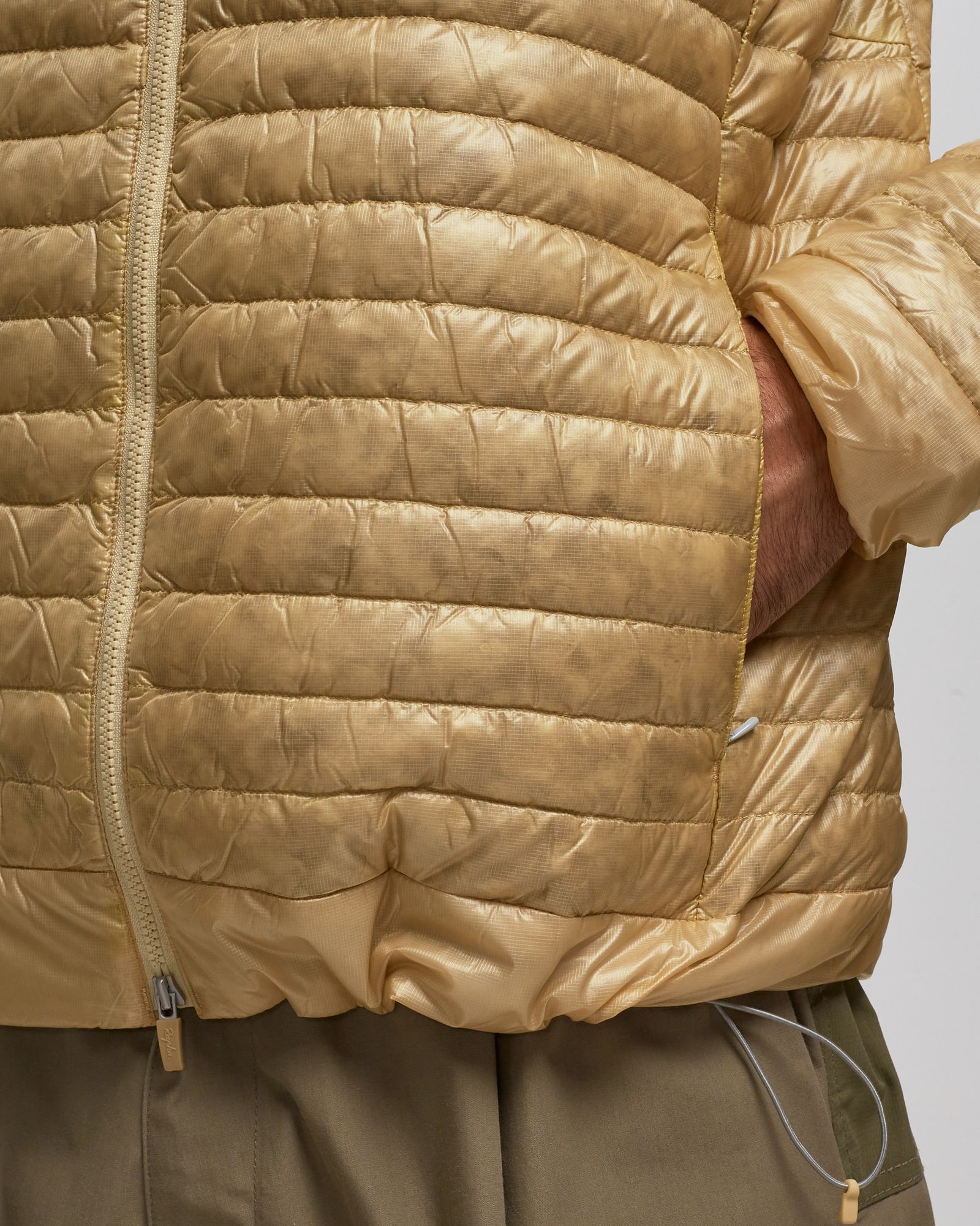 EXPLORE HOODED LIGHTWEIGHT DOWN JACKET