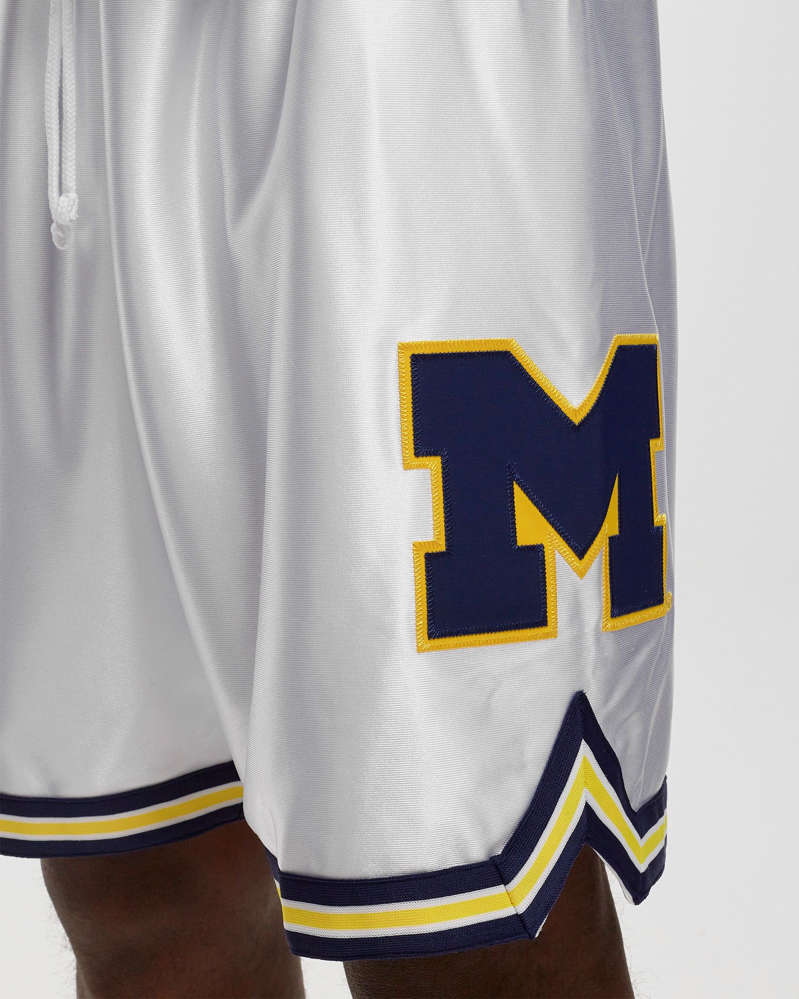 NBA Authentic Shorts University Of Michigan 1991