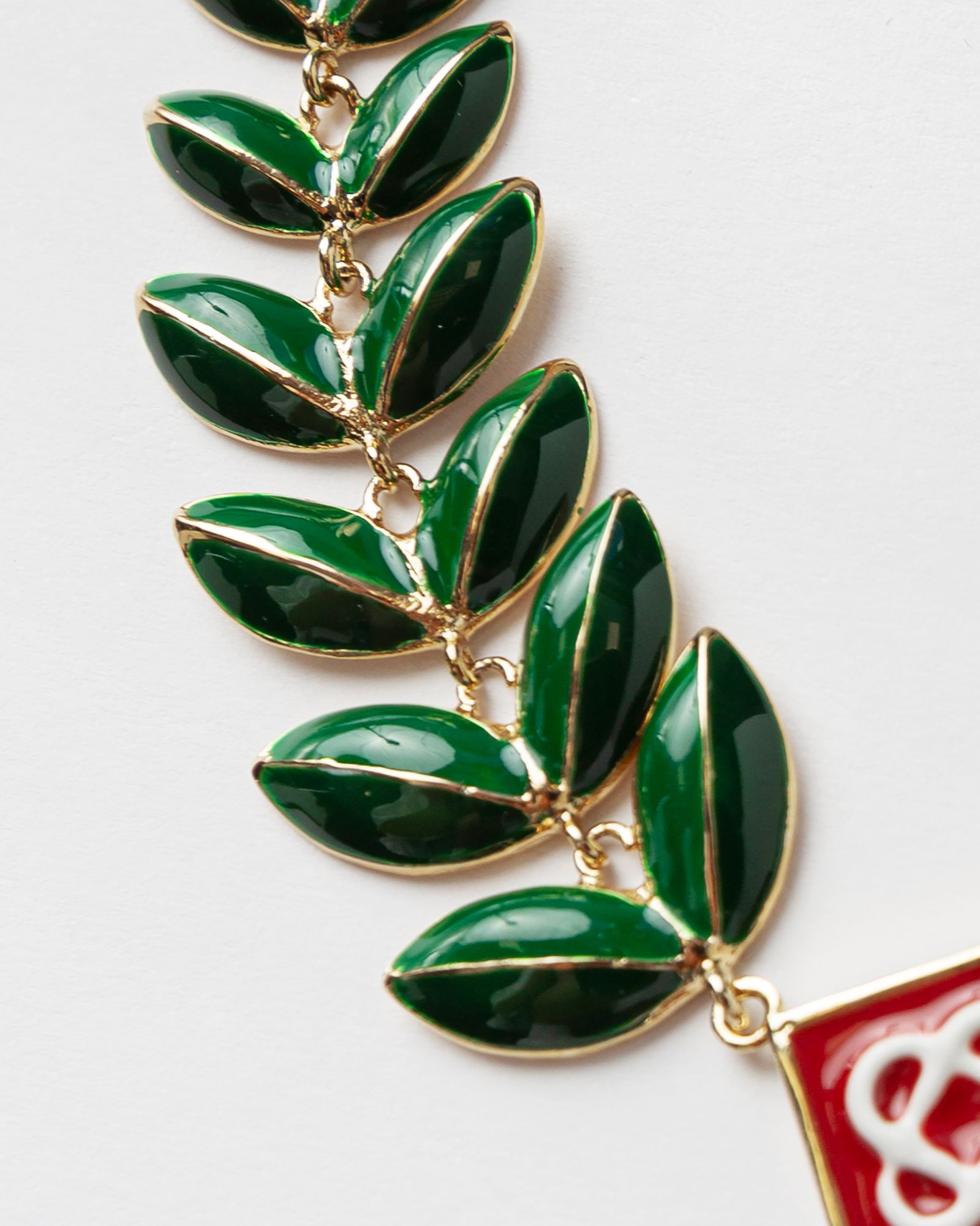 アクセサリー CASABLANCA LAUREL LEAF BRACELET Casablanca Laurel Leaf Bracelet in Brass | FWRD