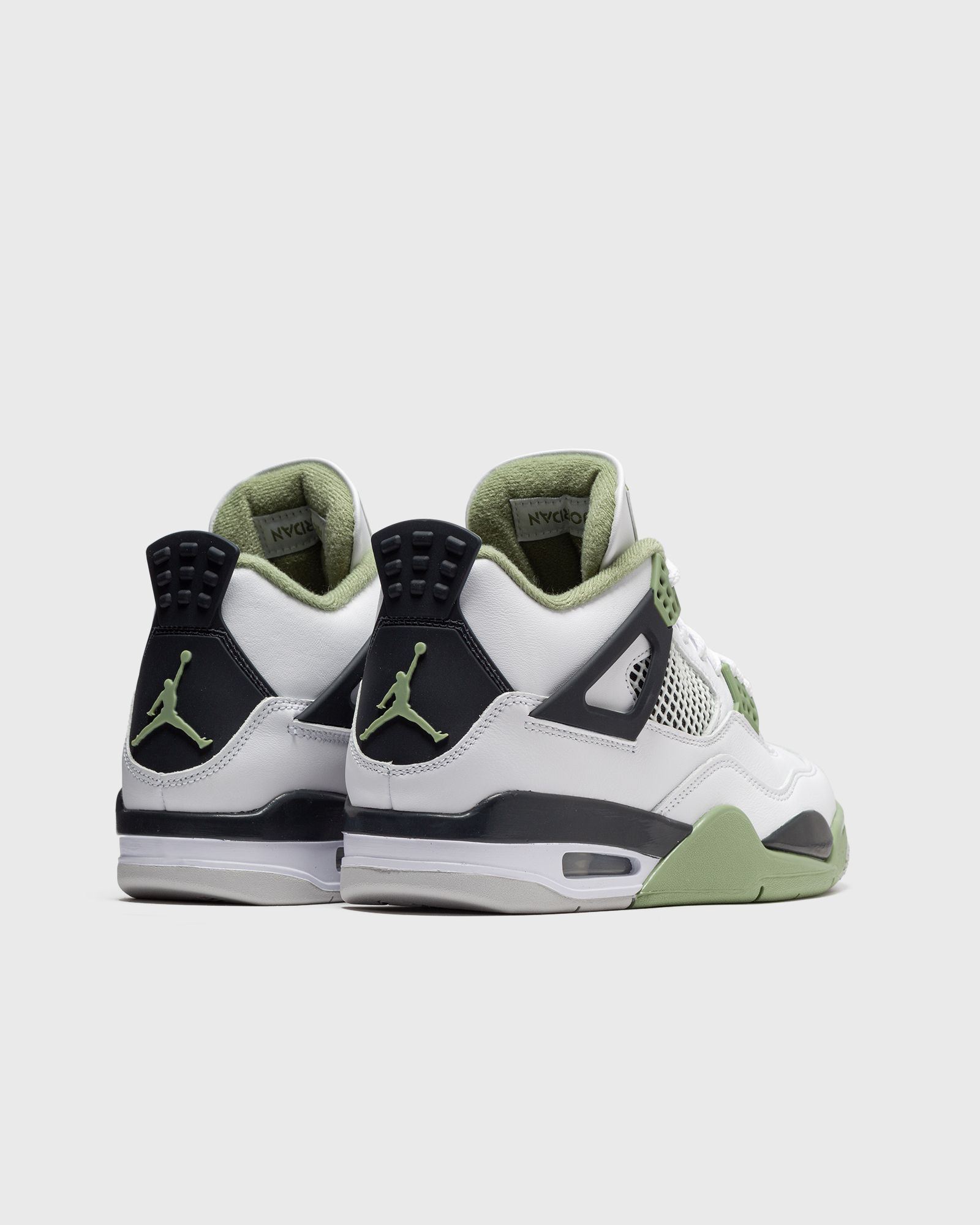 WMNS Air Jordan 4 Retro "Seafoam"