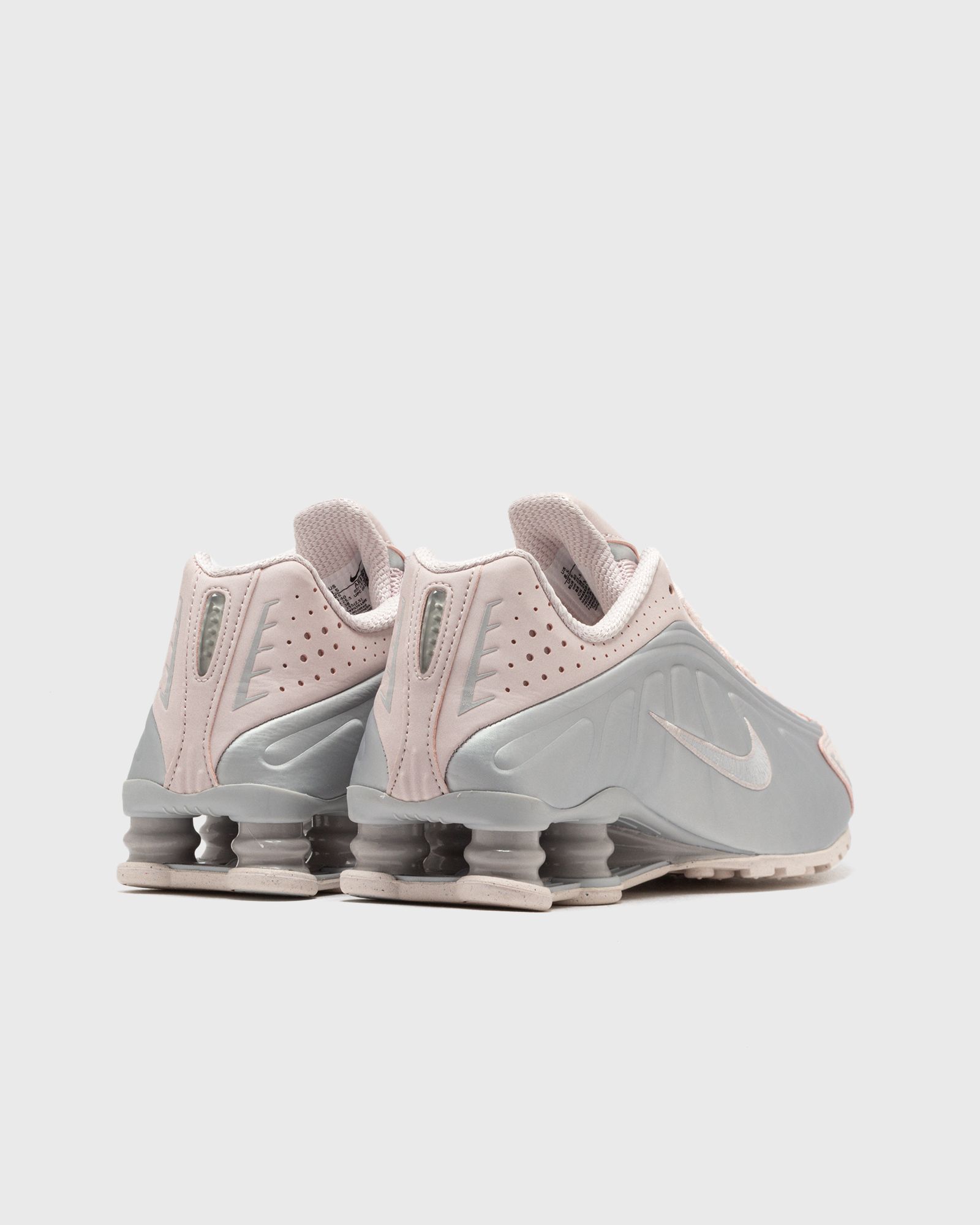 WMNS SHOX R4