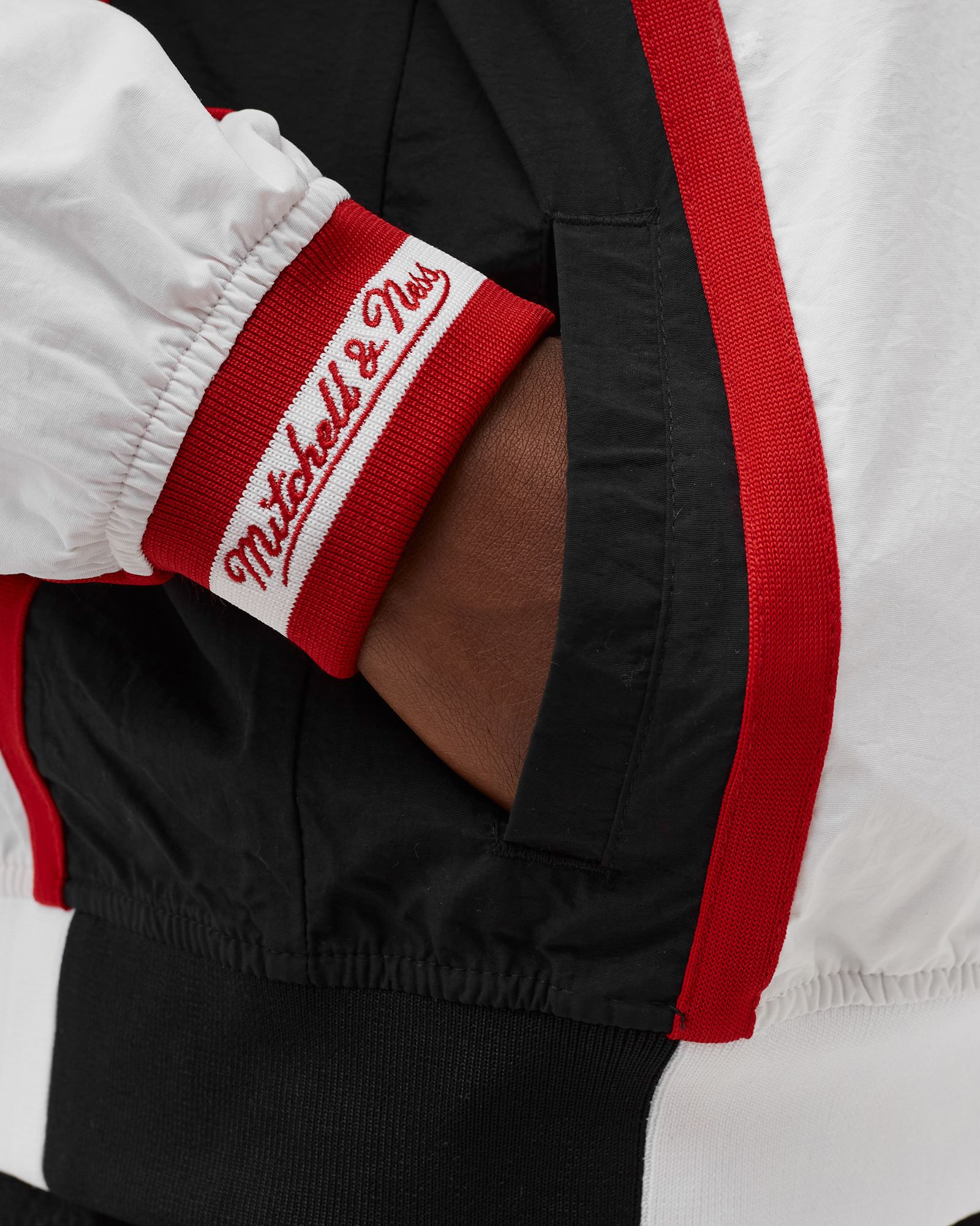 NBA AUTHENTIC WARM UP FINALS JACKET CHICAGO BULLS 1997-98