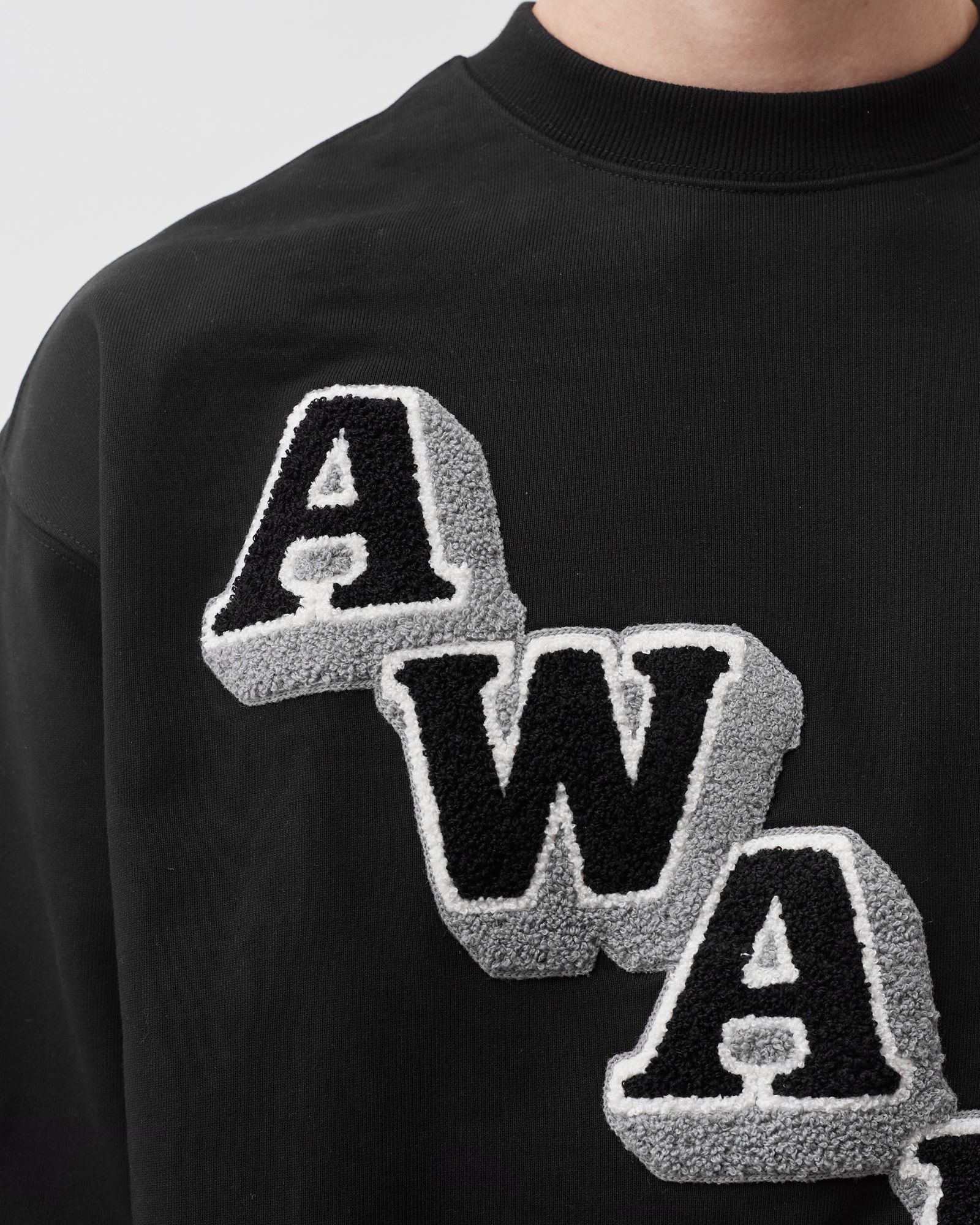 STACKED LOGO CREWNECK SWEATSHIRT