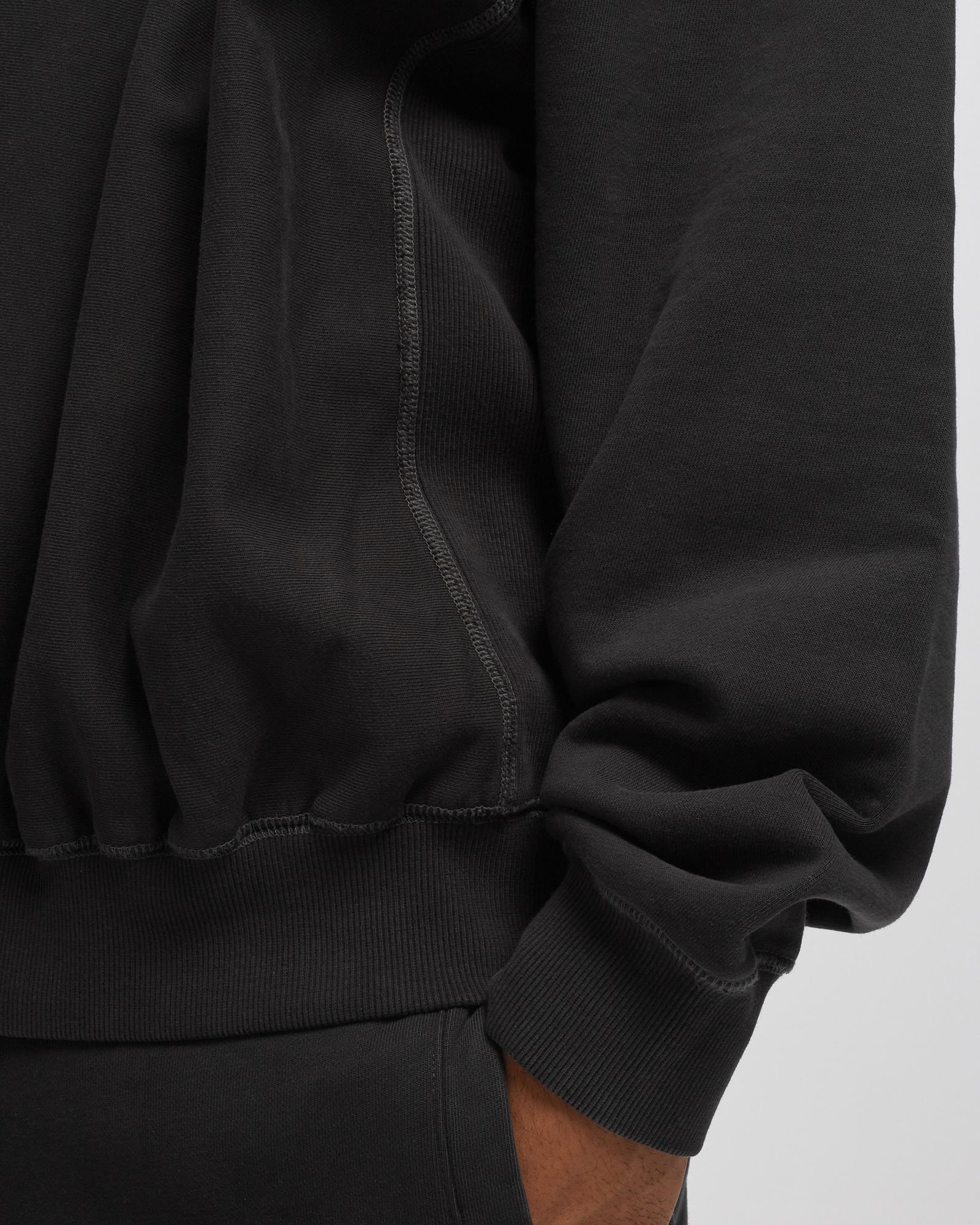 PIGMENT DYED EMBROIDERED CREWNECK SWEATSHIRT