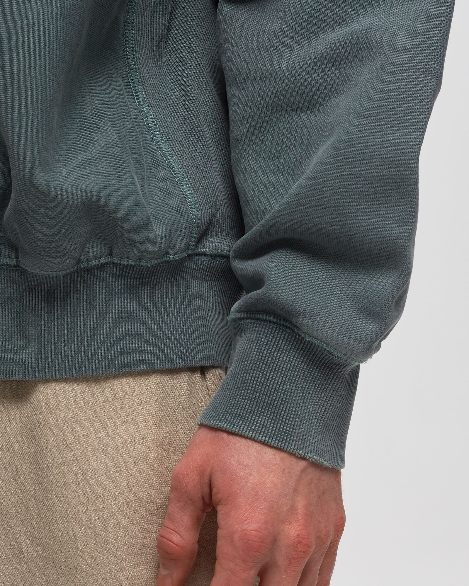 PIGMENT DYED EMBROIDERED CREWNECK SWEATSHIRT