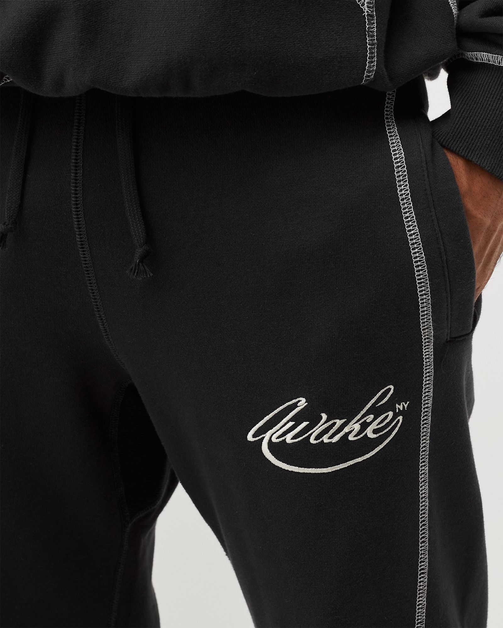 Contrast Stitch Script Logo Sweatpant