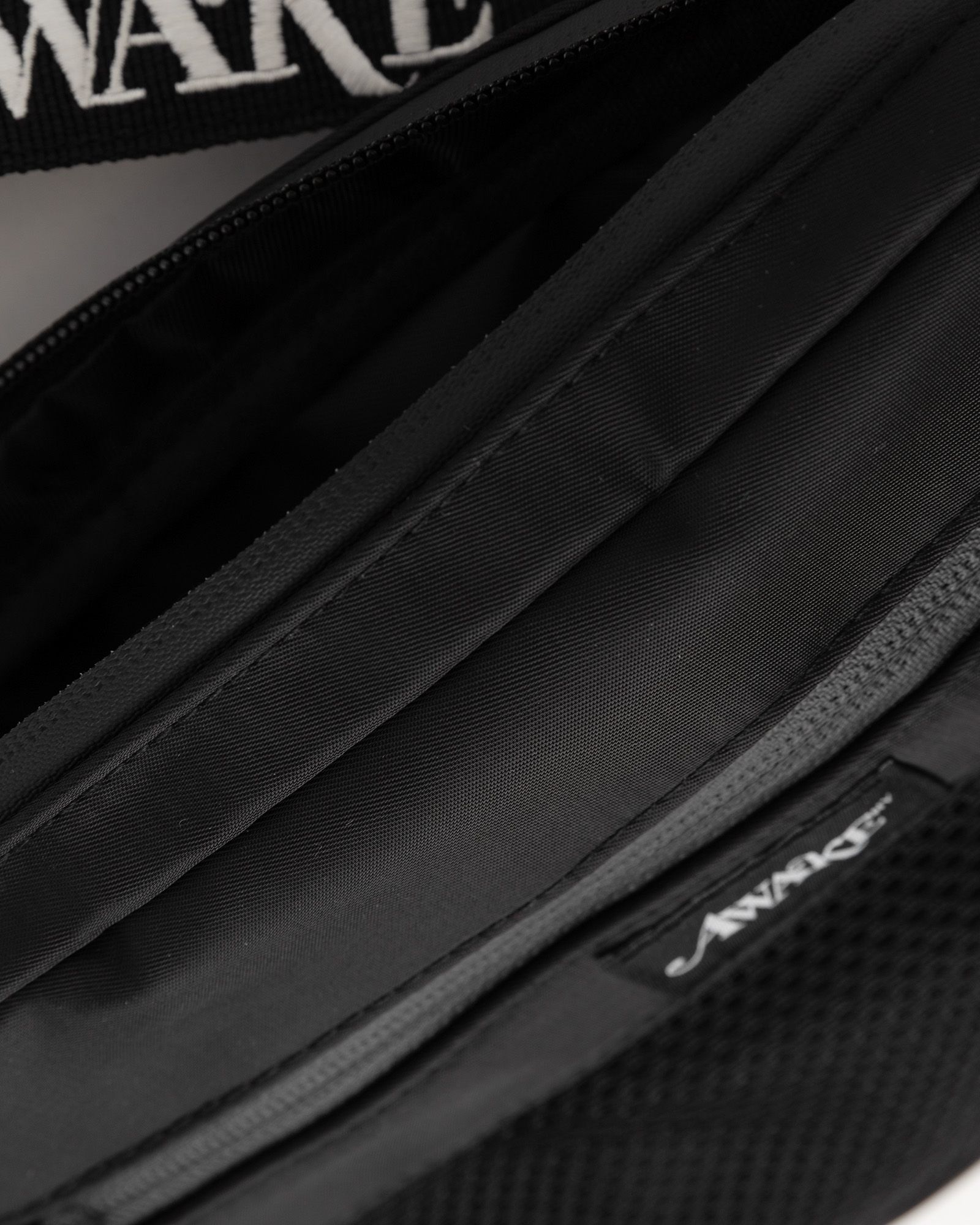 CANVAS LOGO MESSENGER BAG