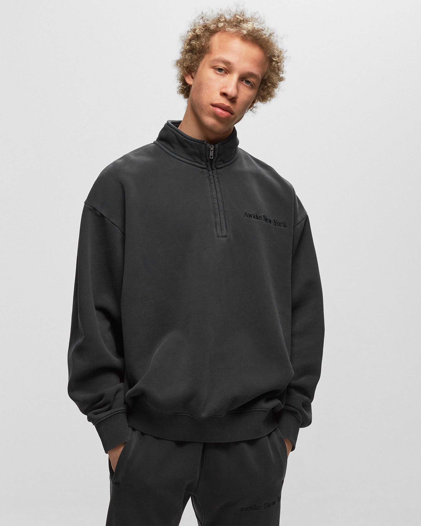 EMBROIDERED LOGO QUARTER ZIP SWEATSHIRT