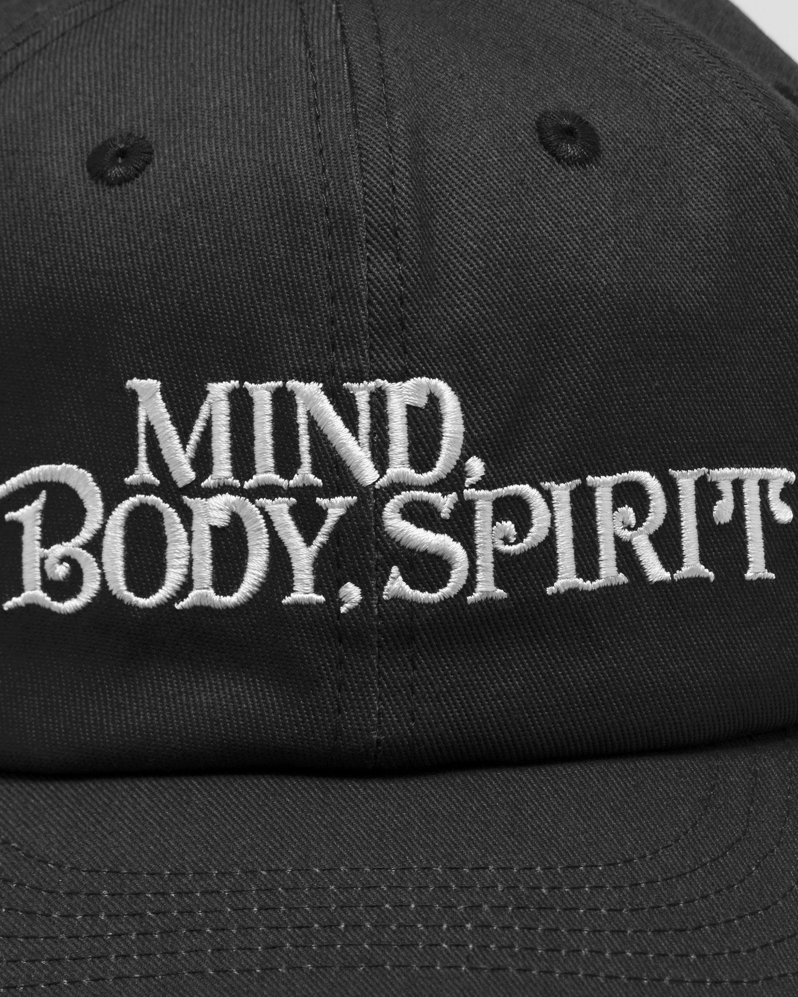 EMBROIDERED MIND BODY 5 PANEL HAT