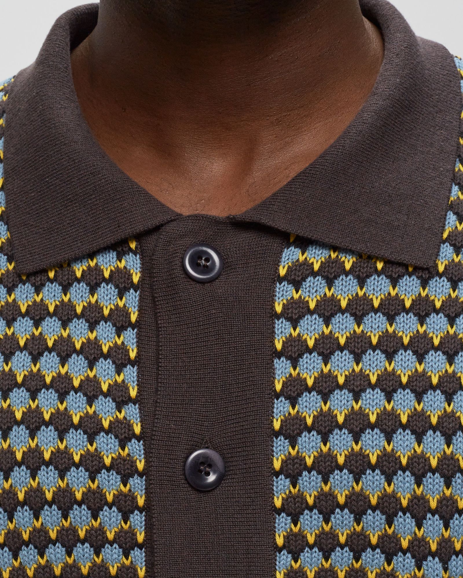 KNIT CROCHET SHORT SLEEVE BUTTON DOWN