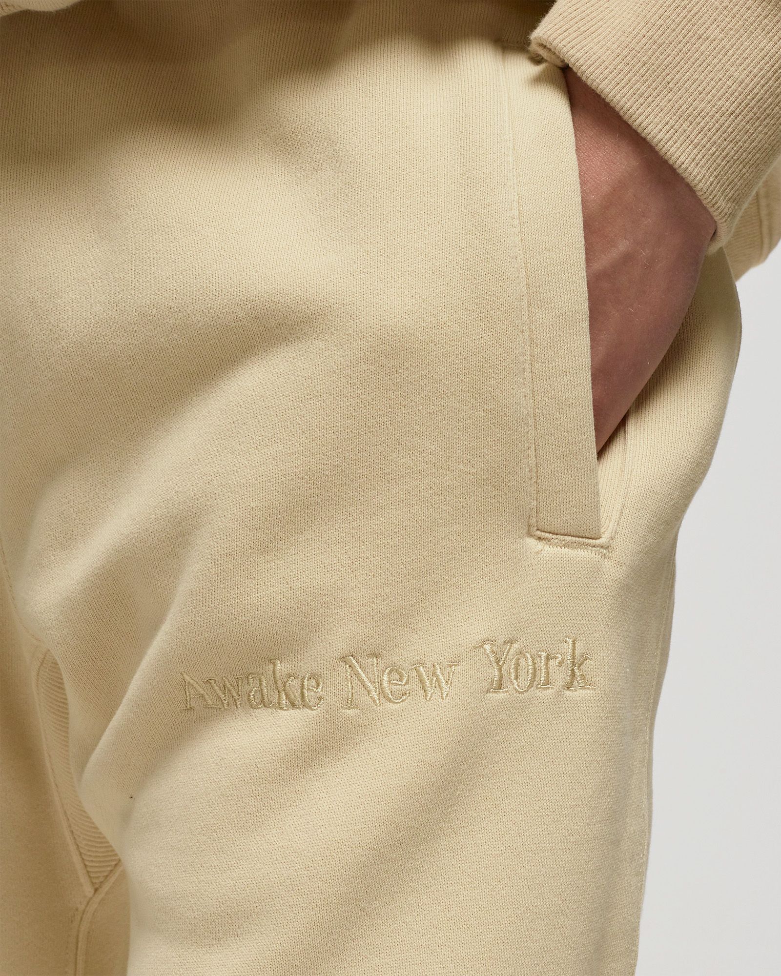 EMBROIDERED LOGO OPEN END SWEATPANT