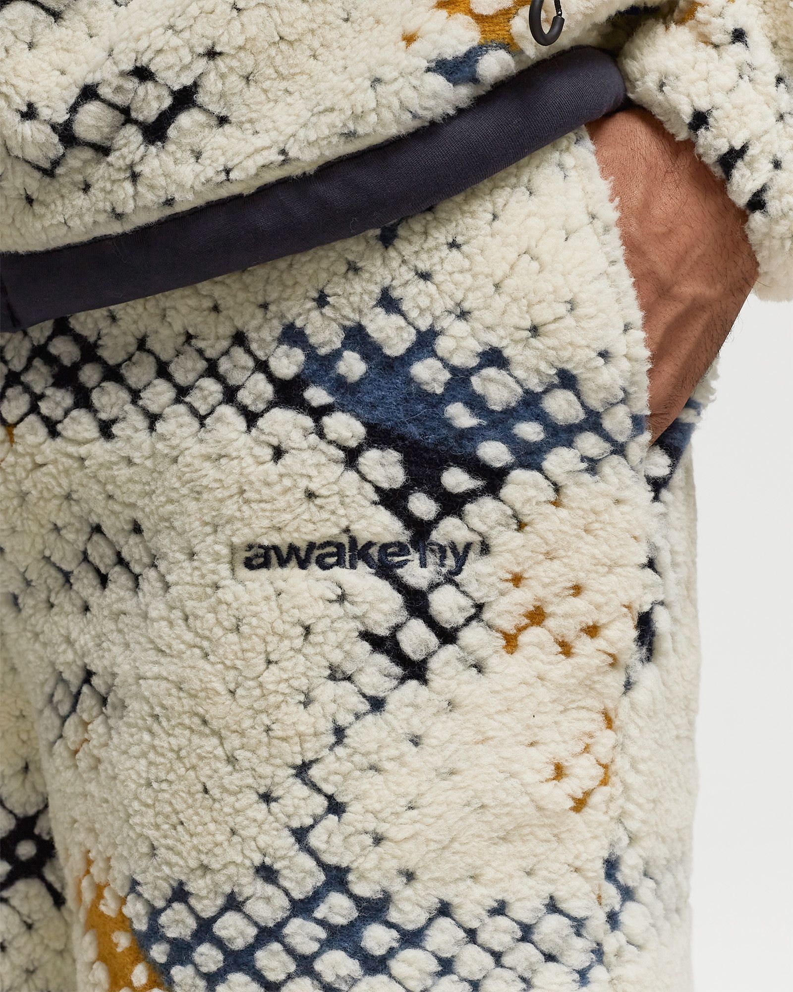 PRINTED A FLEECE SWEATSHORTS