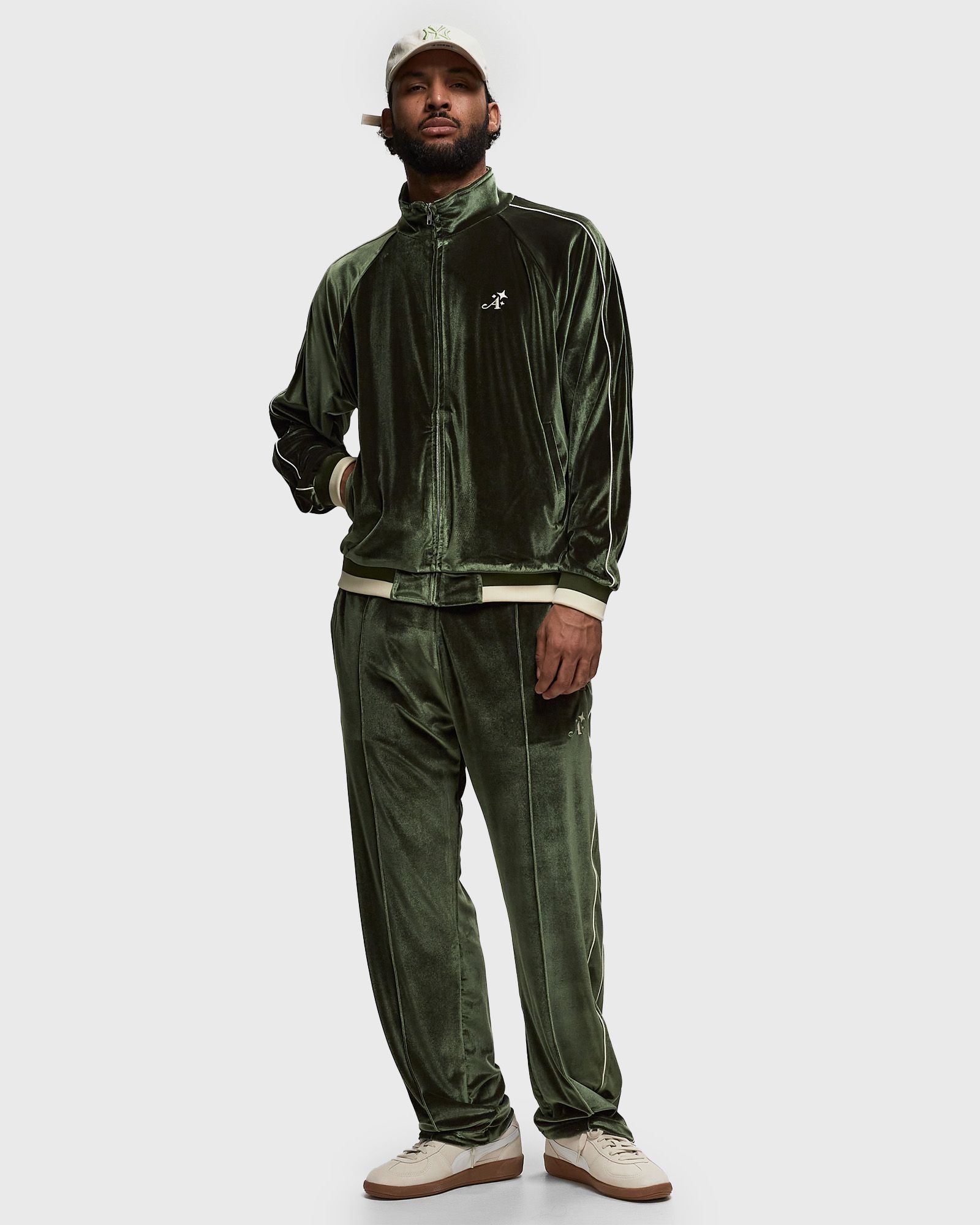 TRACK PANT