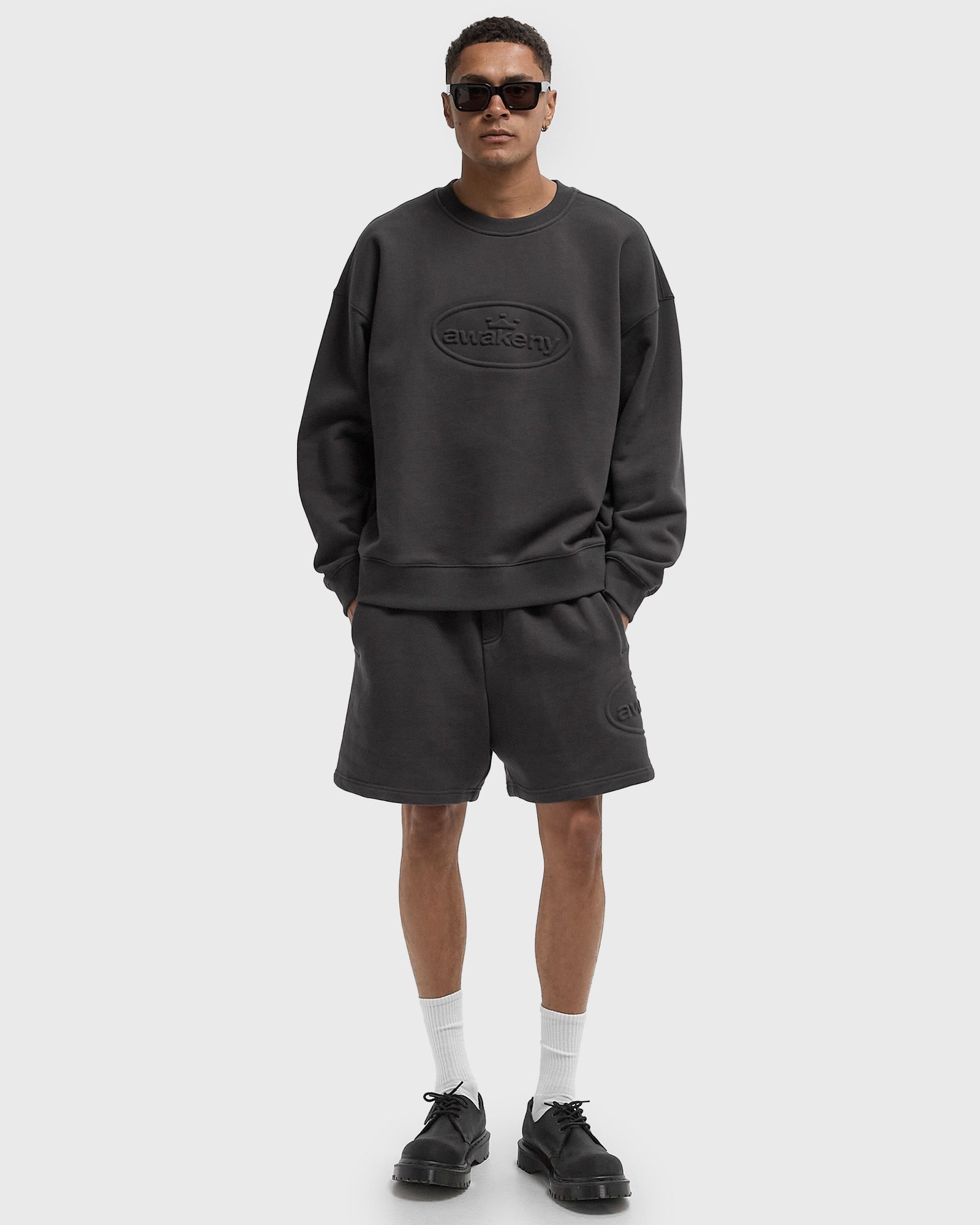 DEBOSSED SWEATSHORTS