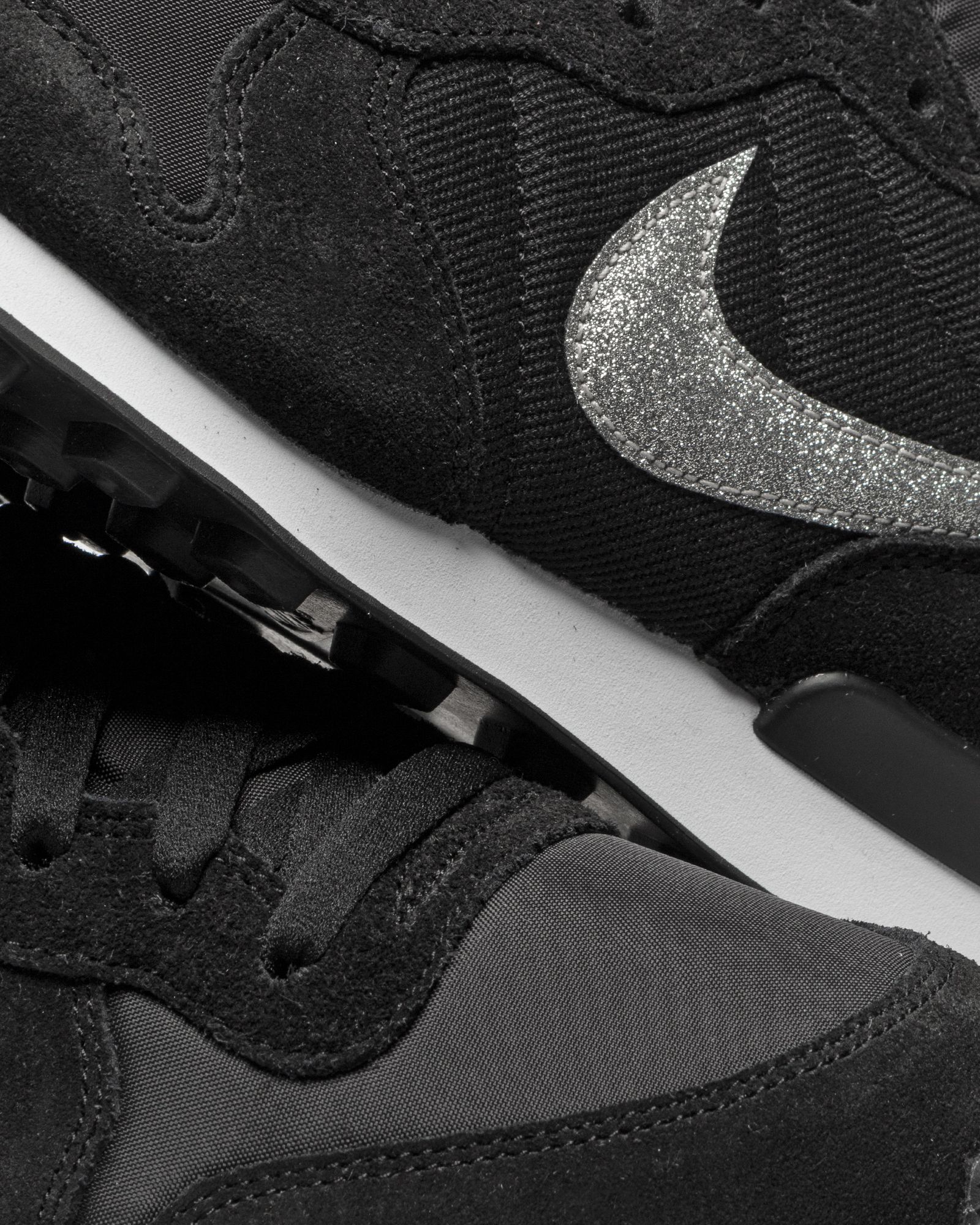 WMNS INTERNATIONALIST