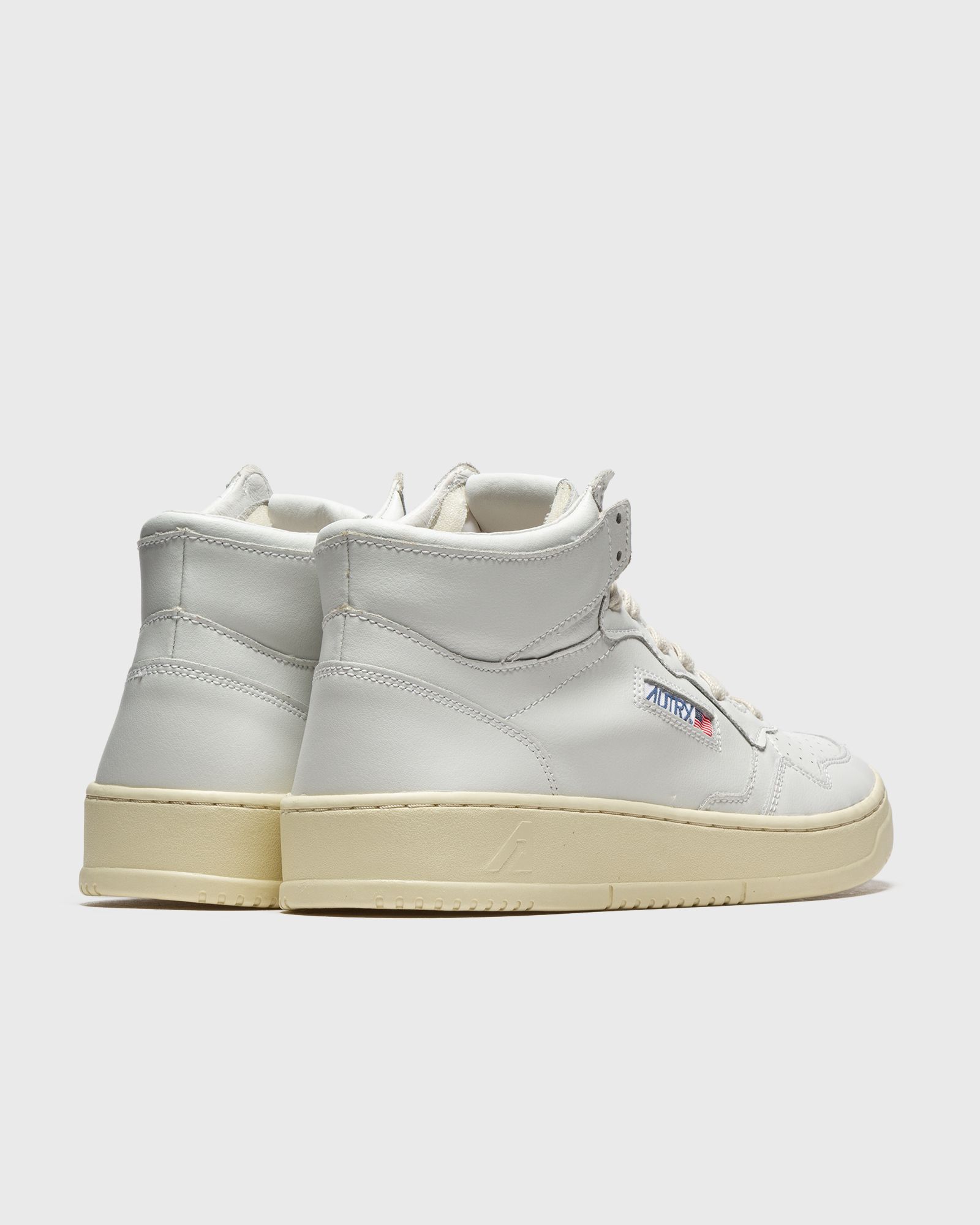 Autry Mid