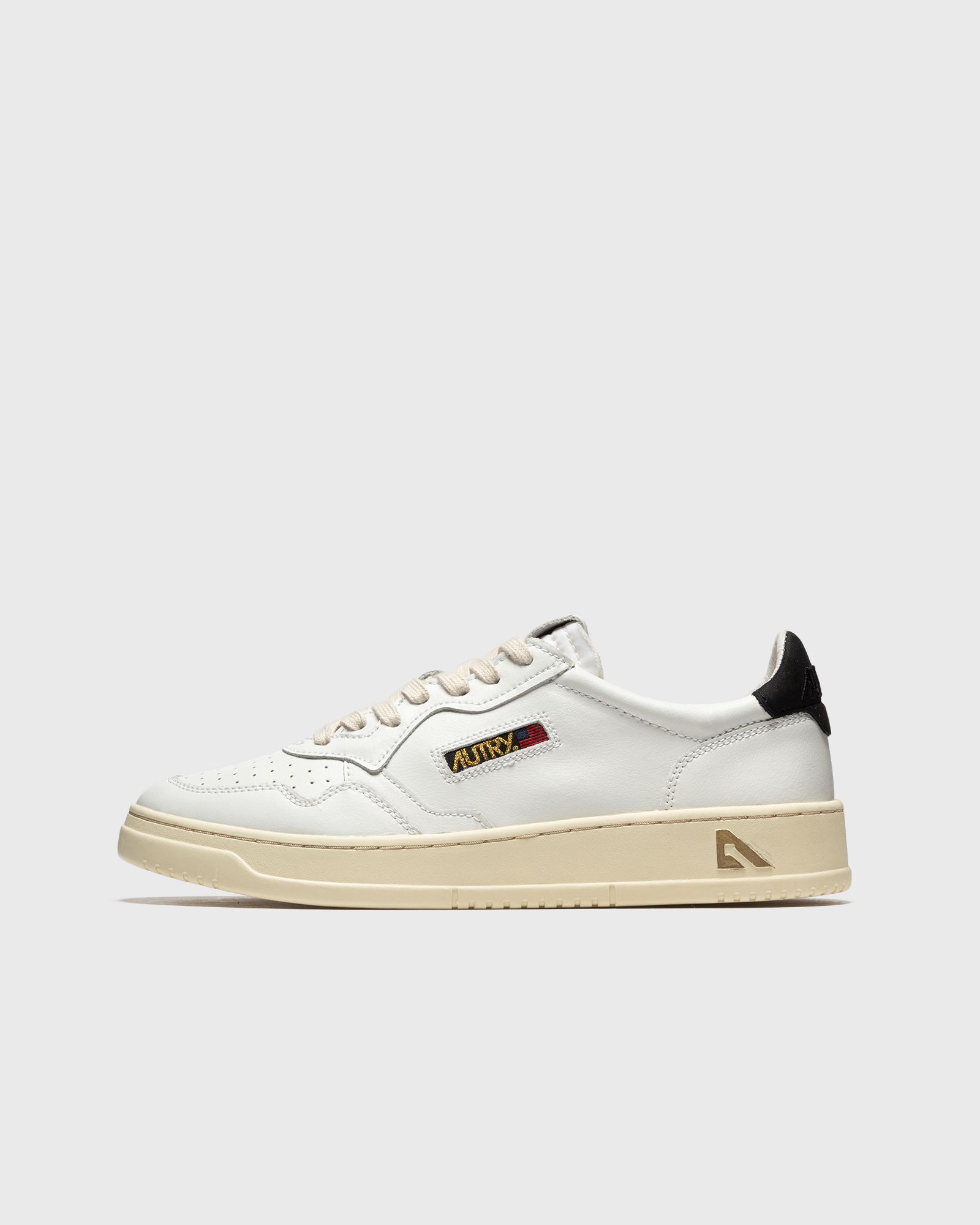 WMNS AUTRY 01 LOW GOLDCLUB