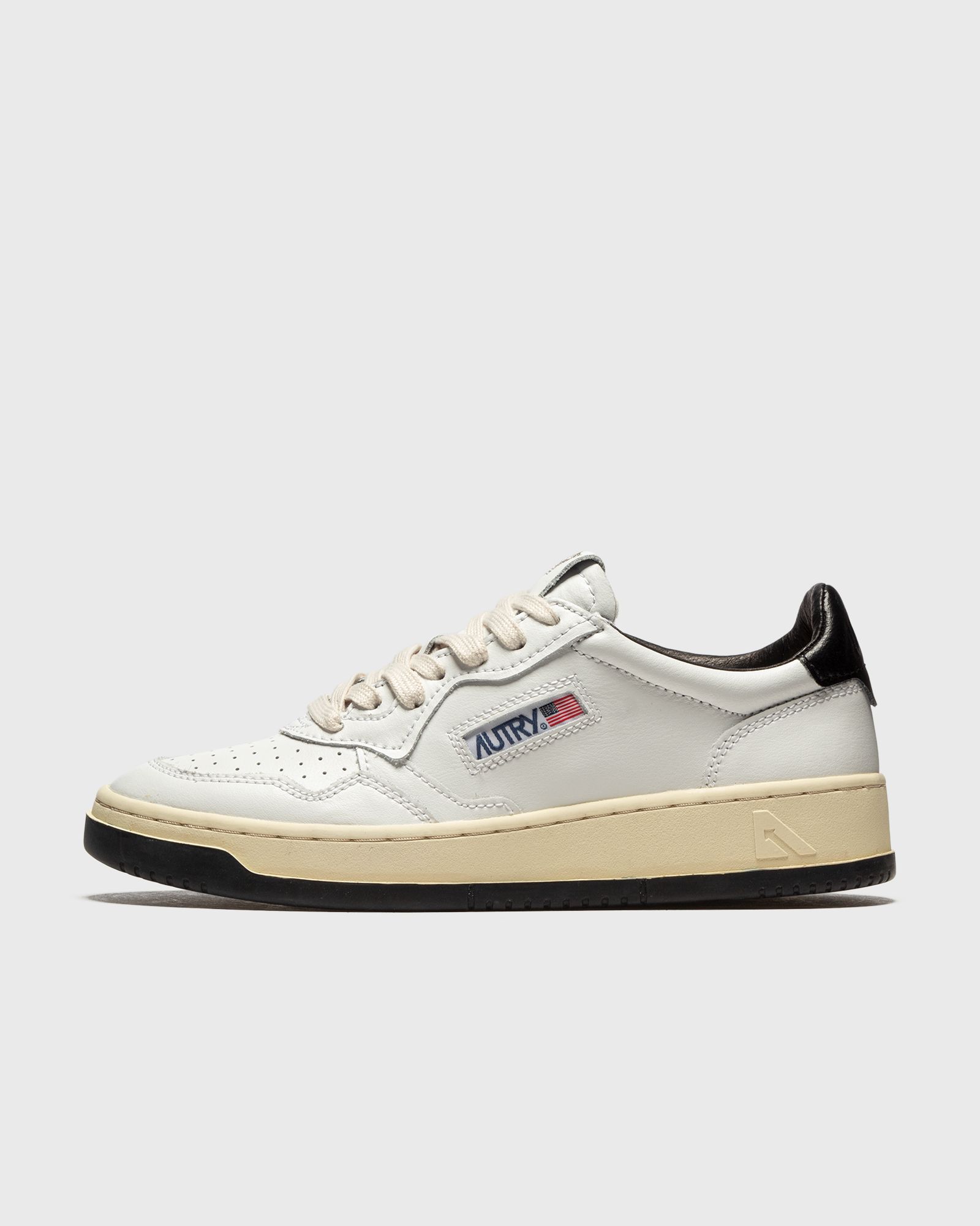 WMNS Autry 01 Low