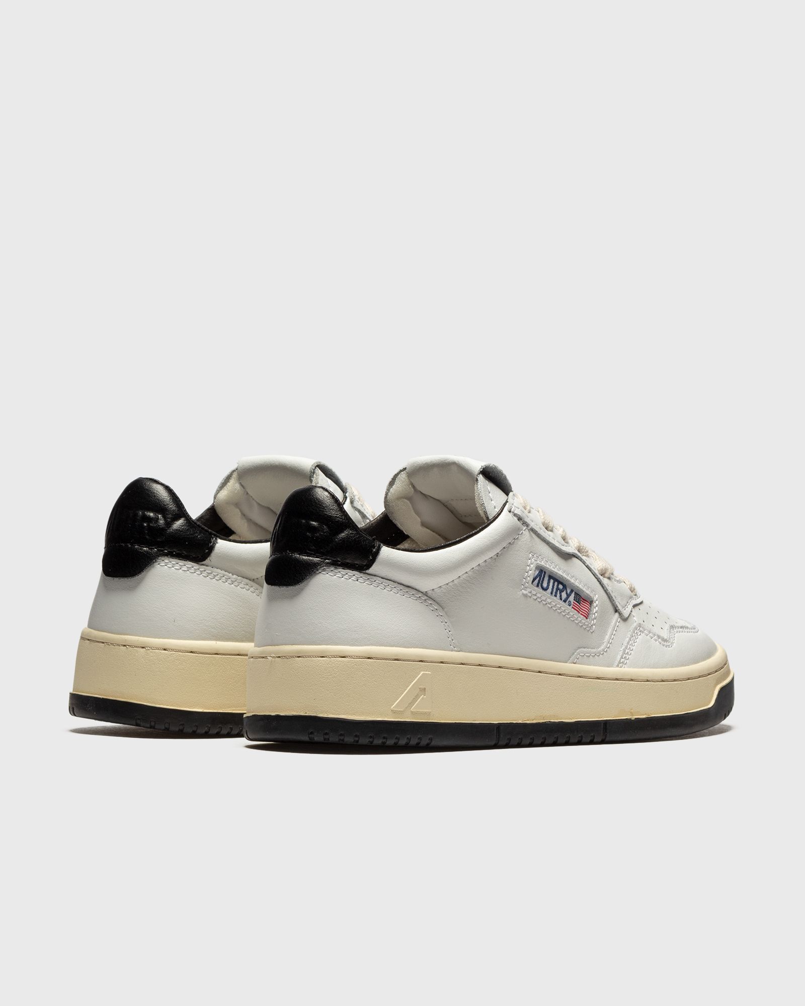 WMNS Autry 01 Low