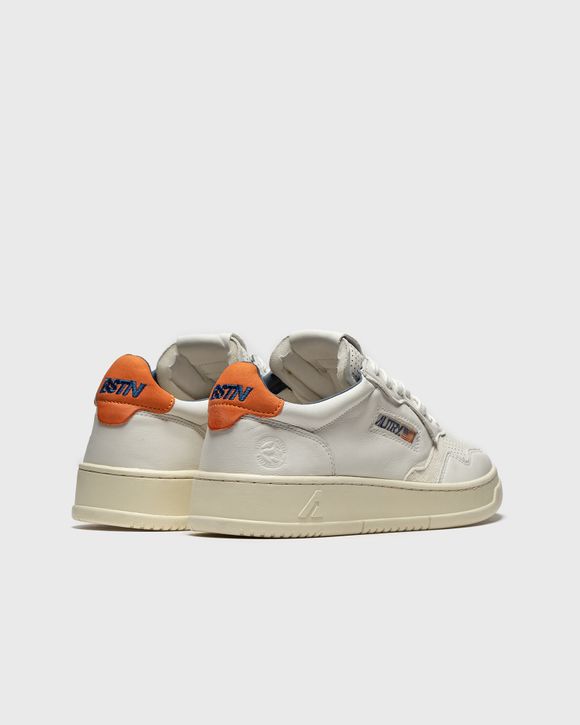 WMNS BSTN X AUTRY 01 LOW