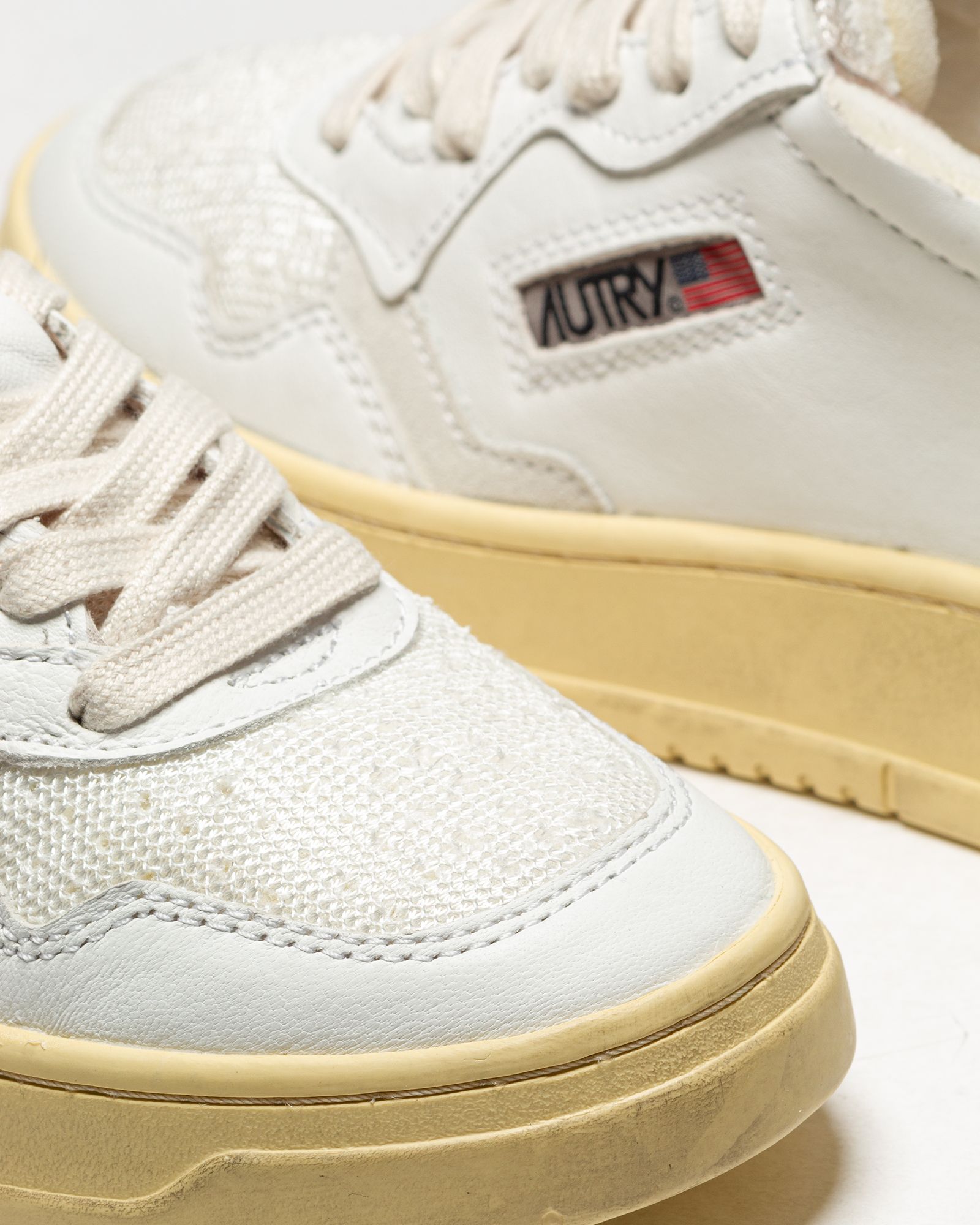 WMNS Autry 01 Low