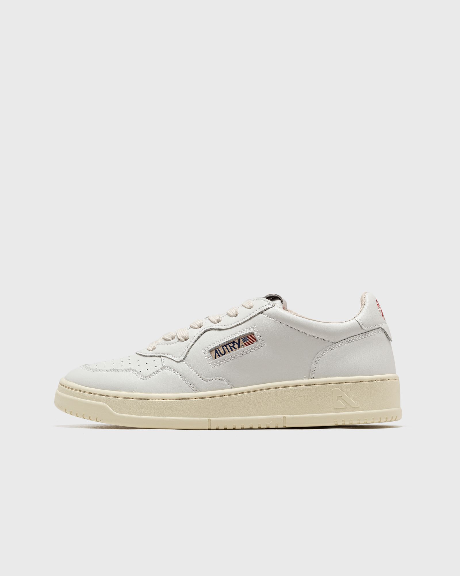 Autry Action Shoes - wmns medalist low women lowtop white in größe:36