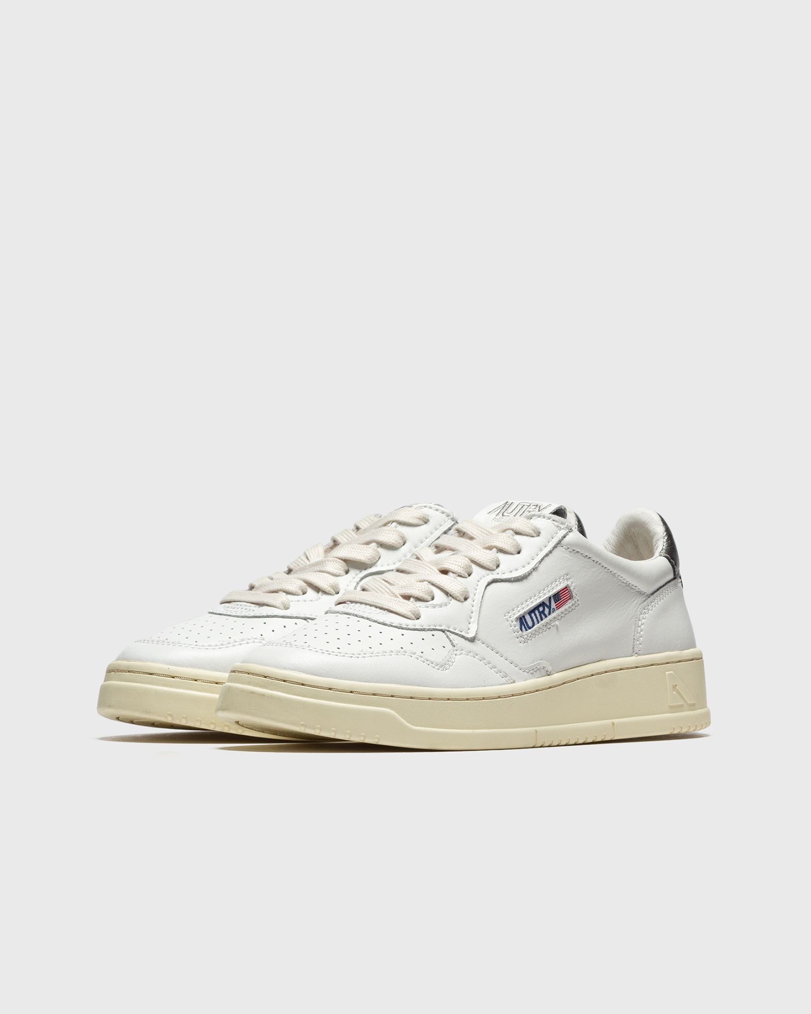 WMNS Autry 01 Low
