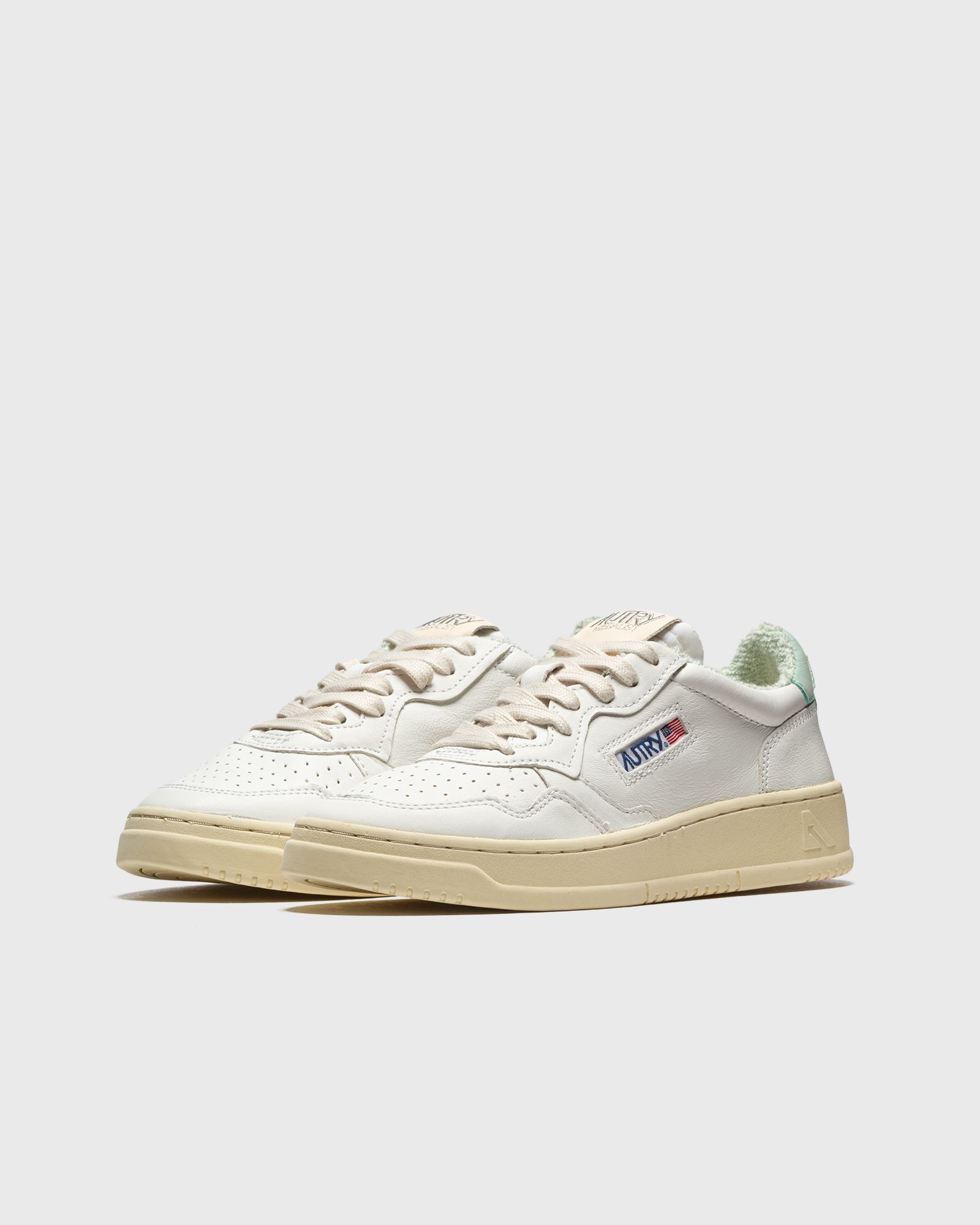 WMNS Autry 01 Low