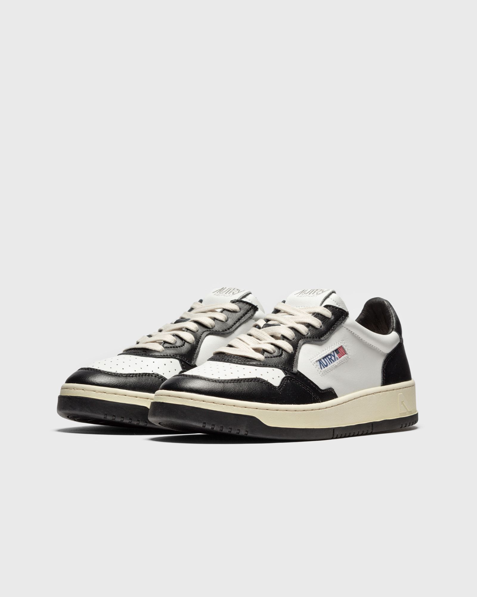 WMNS AUTRY 01 LOW