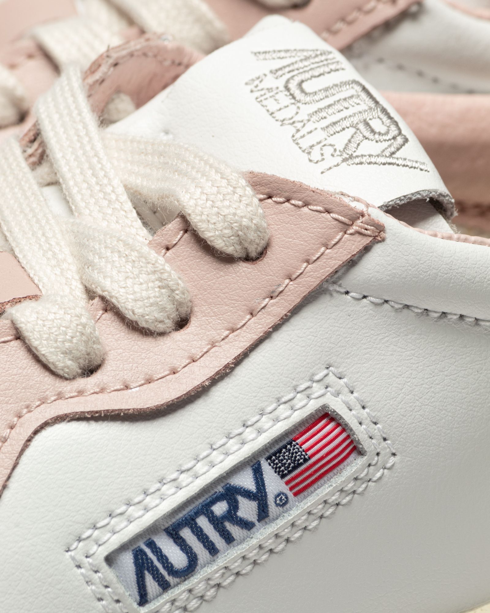 WMNS Autry Medalist 1 Low
