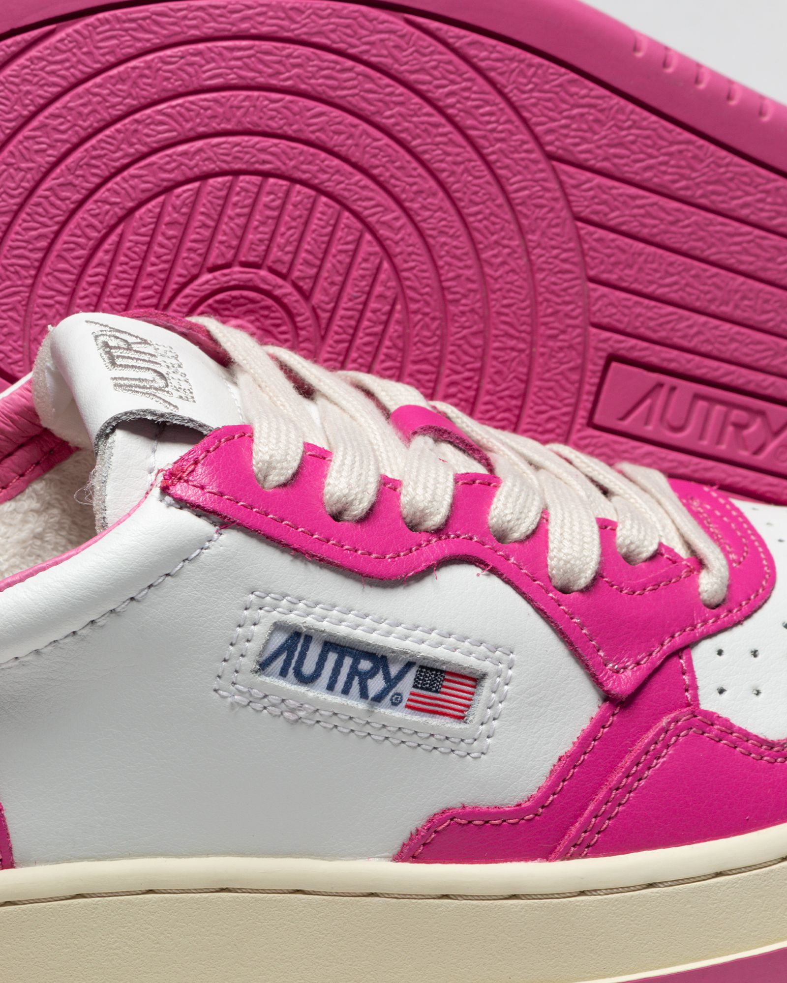 WMNS AUTRY 01 LOW