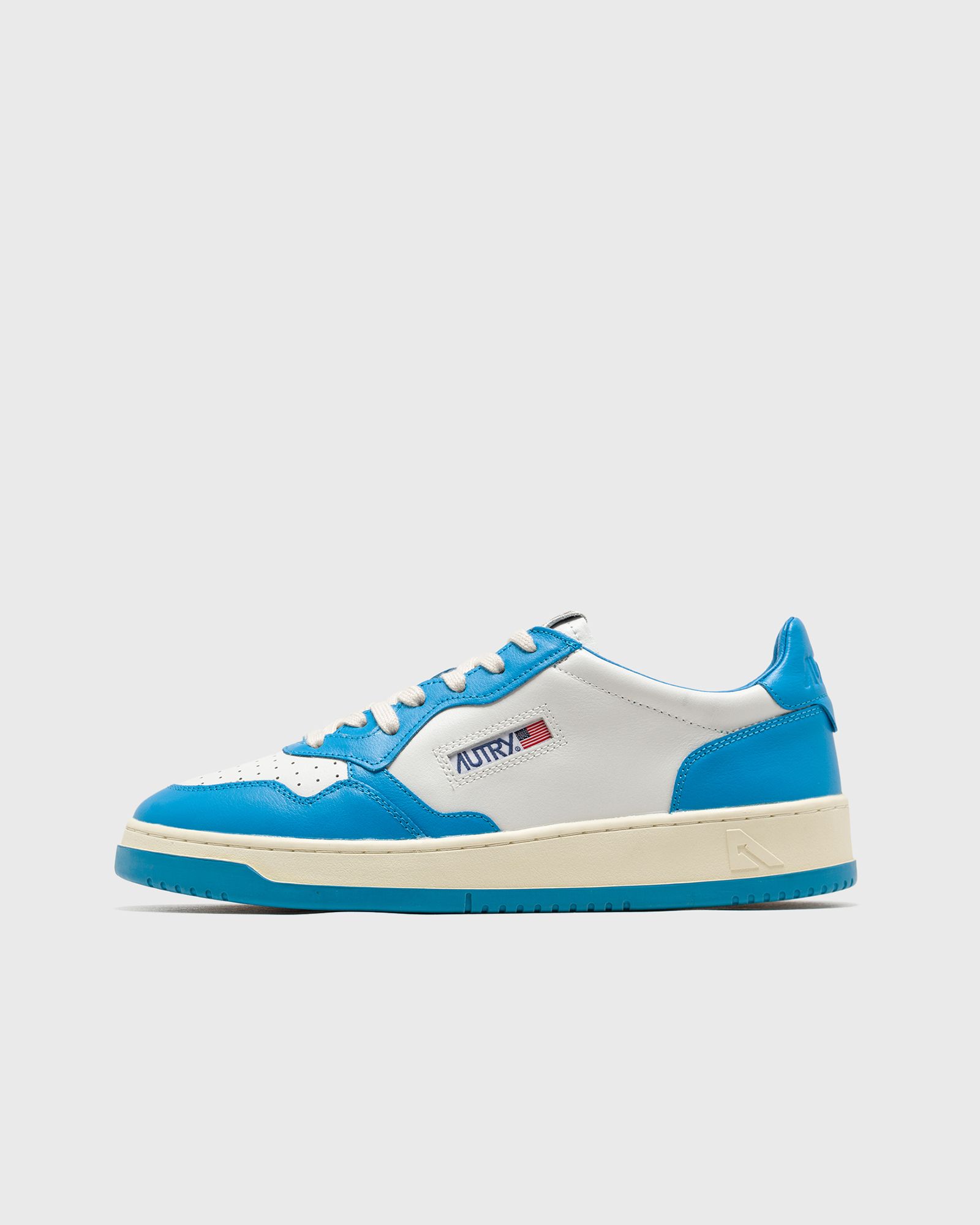 Autry Action Shoes - wmns medalist low women lowtop blue|white in größe:41