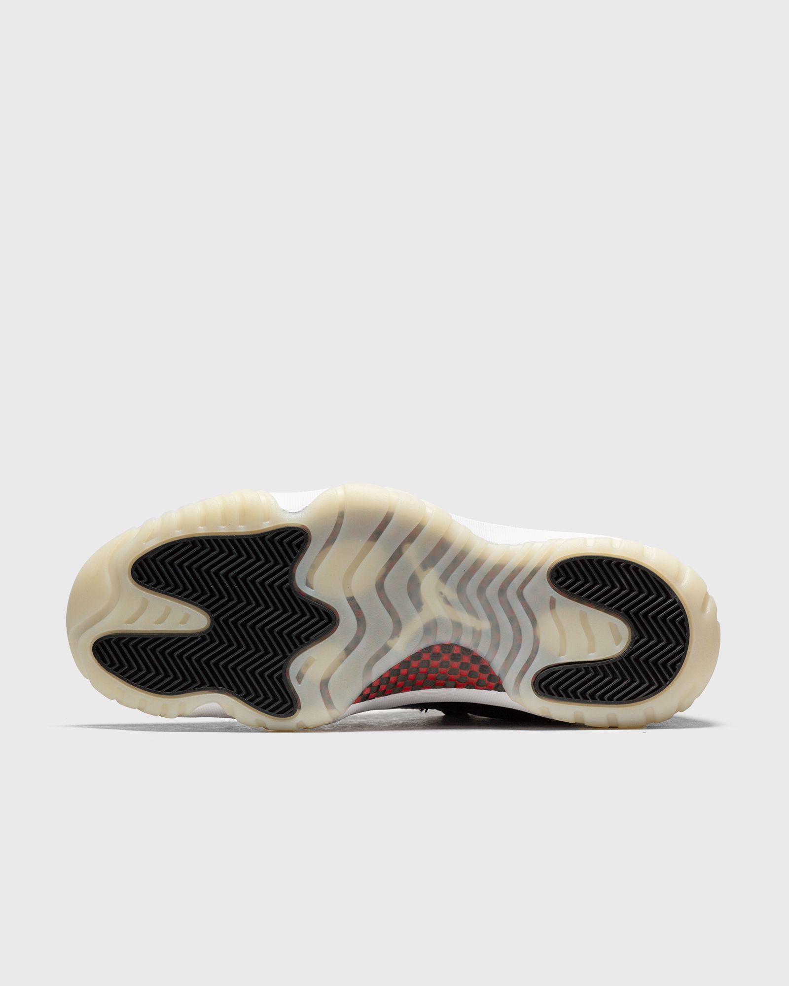 Air Jordan 11 Retro Low "72-10"