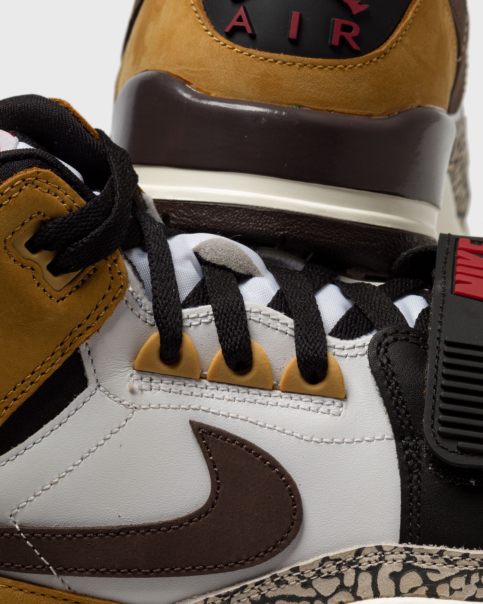 Air Jordan Legacy 312