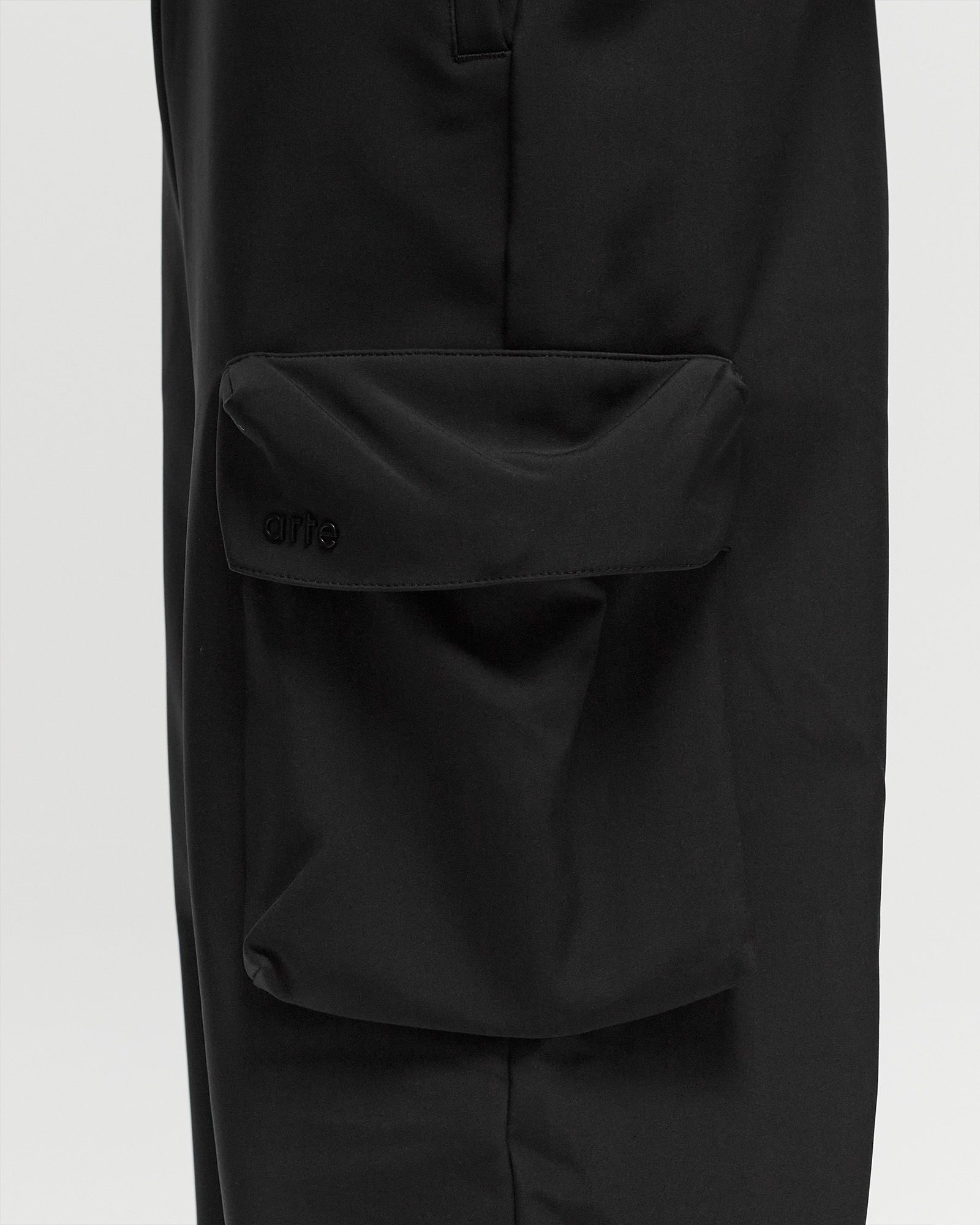 3D Pockets Nylon Pants