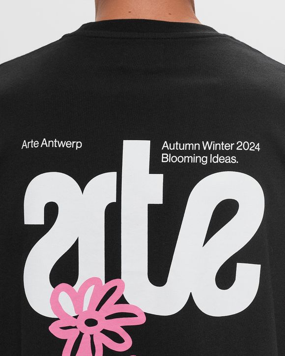 Multiple Flowers Tee