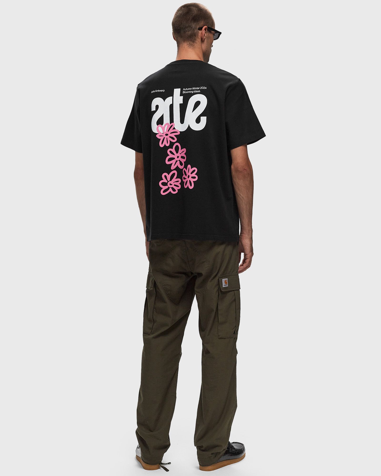 Multiple Flowers Tee