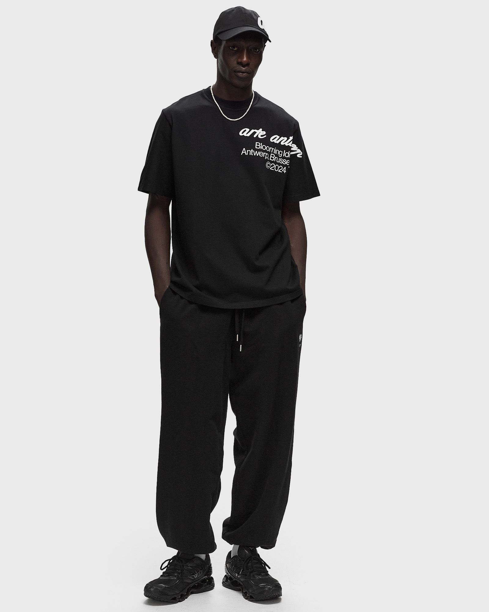 Arte Artwork Top sleeve Tee