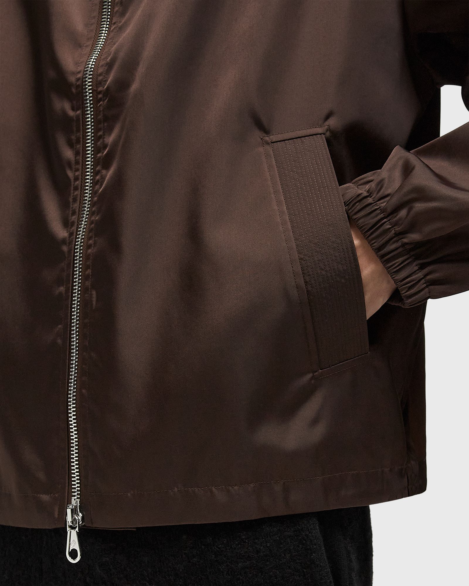 HOODED NYLON WINDBREAKER