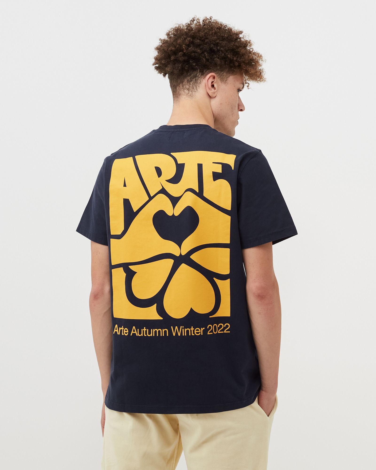 Illustration Hand Back Tee