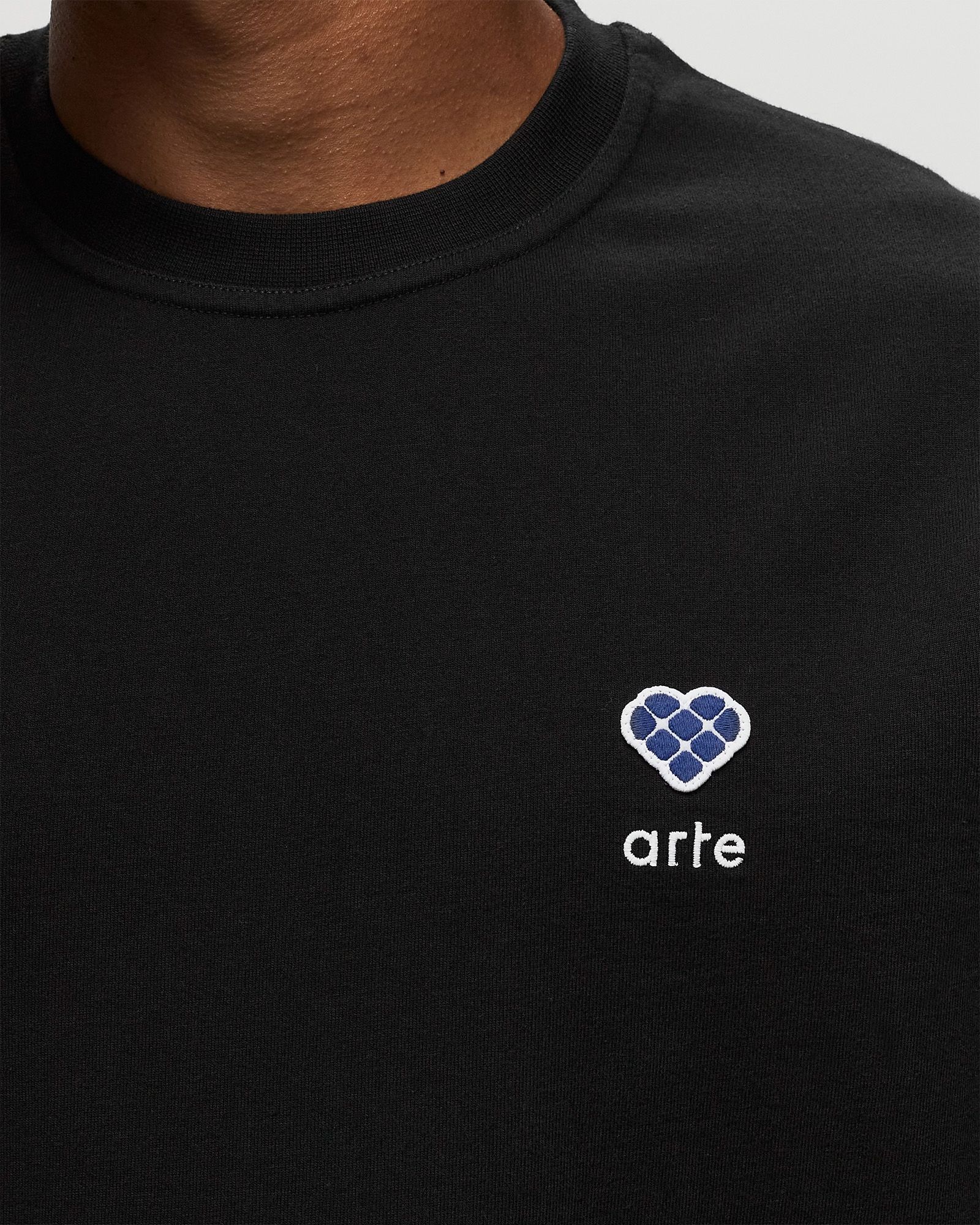 Arte Heart Circle Patch T-shirt