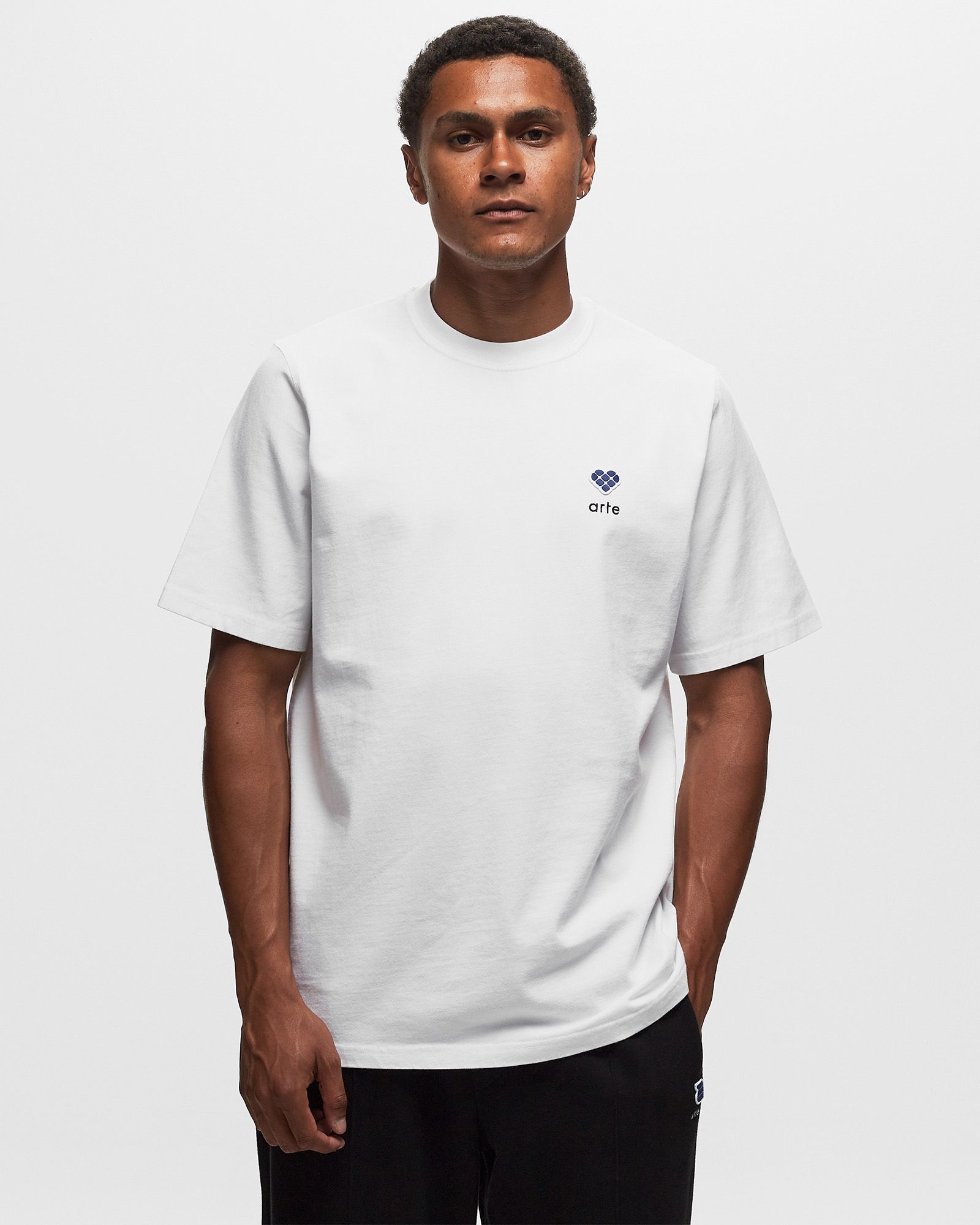 Arte Heart Circle Patch T-shirt