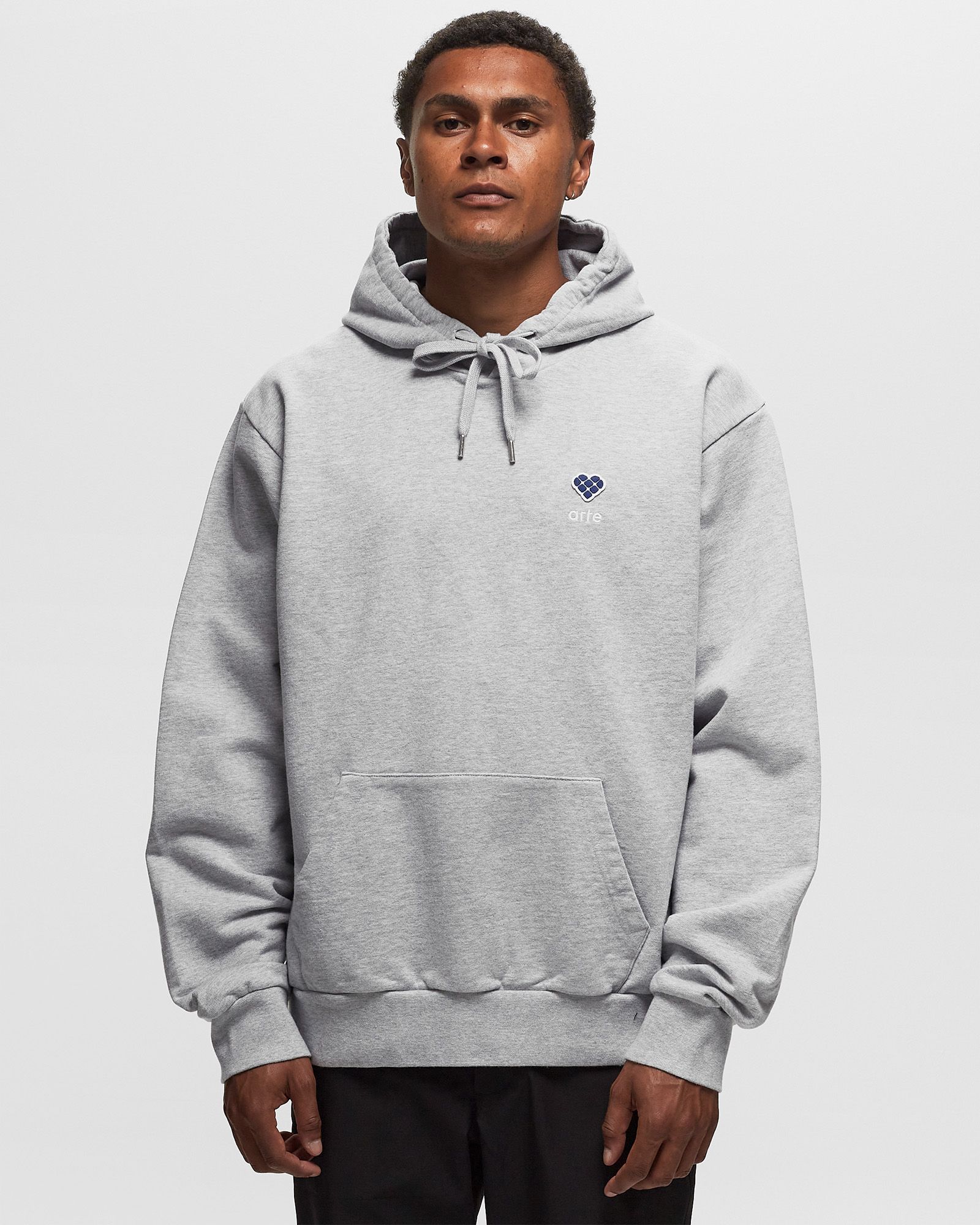 Arte Heart Circle Patch Hoodie