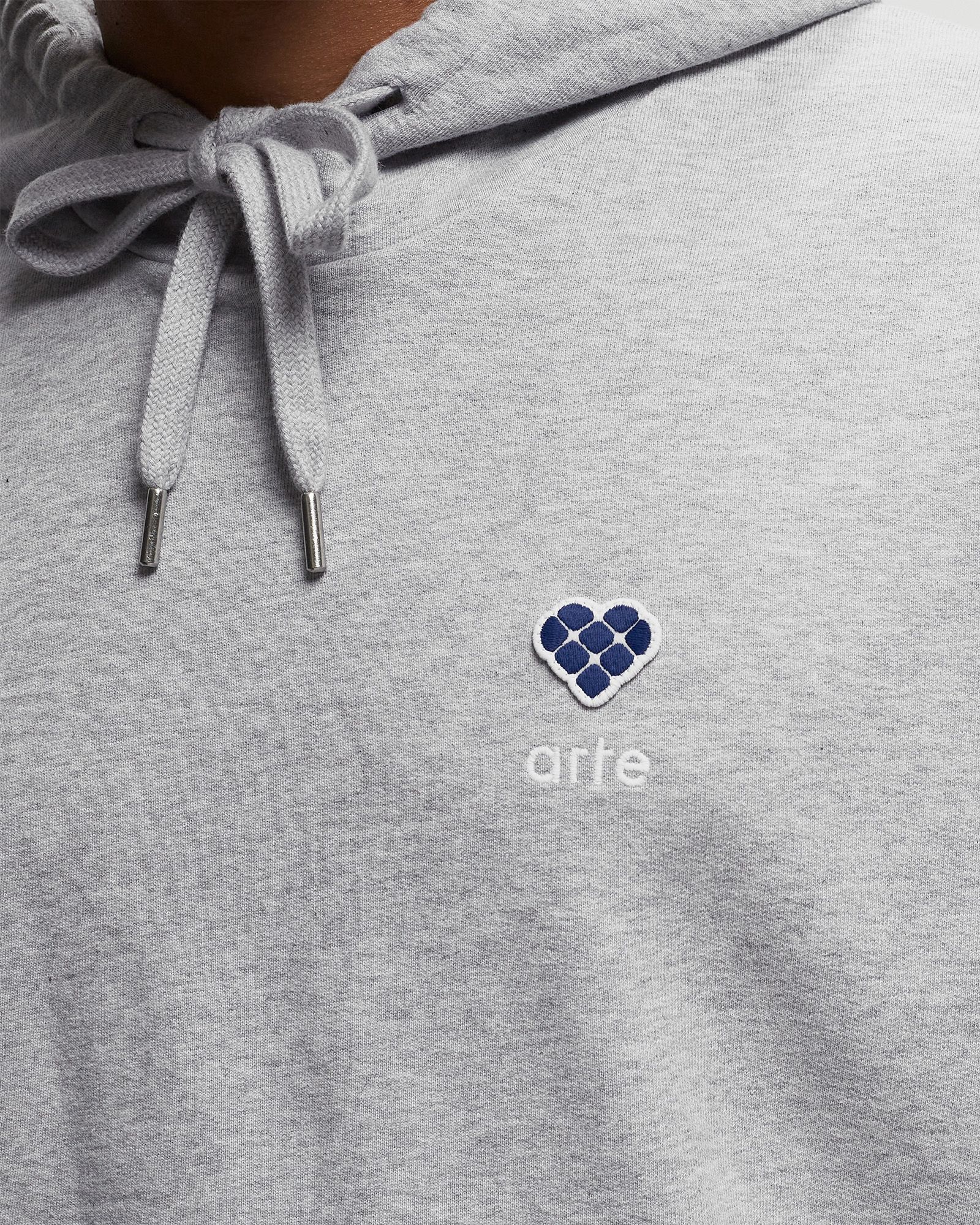 Arte Heart Circle Patch Hoodie