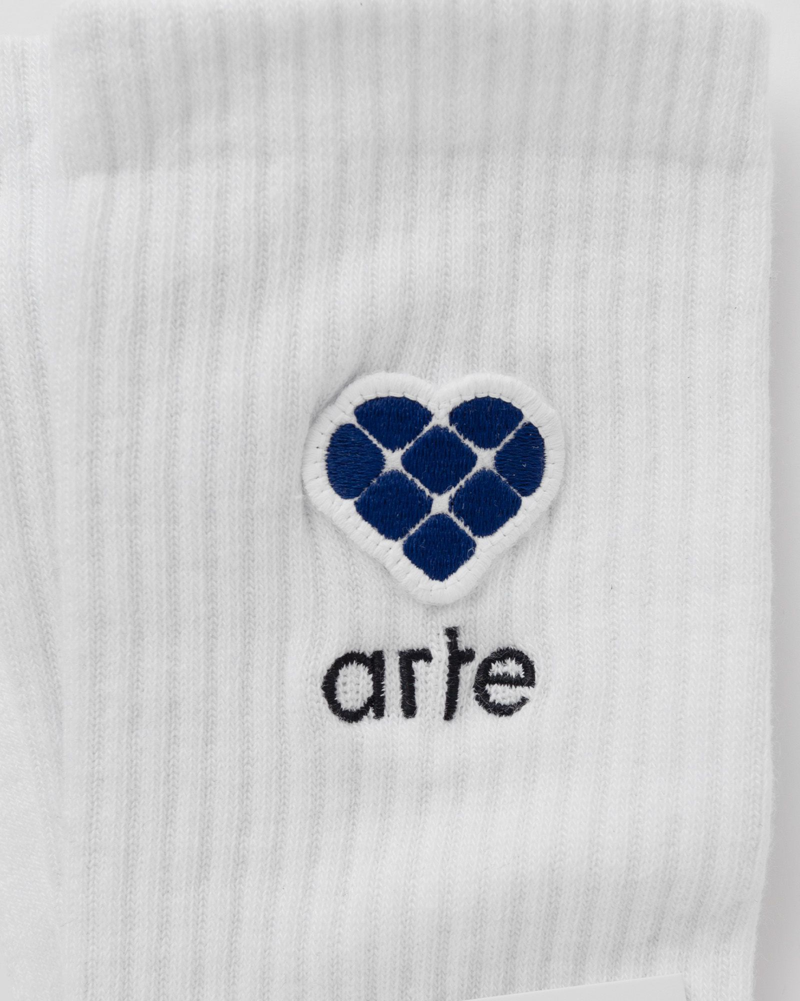 Arte Heart Circle Patch Socks