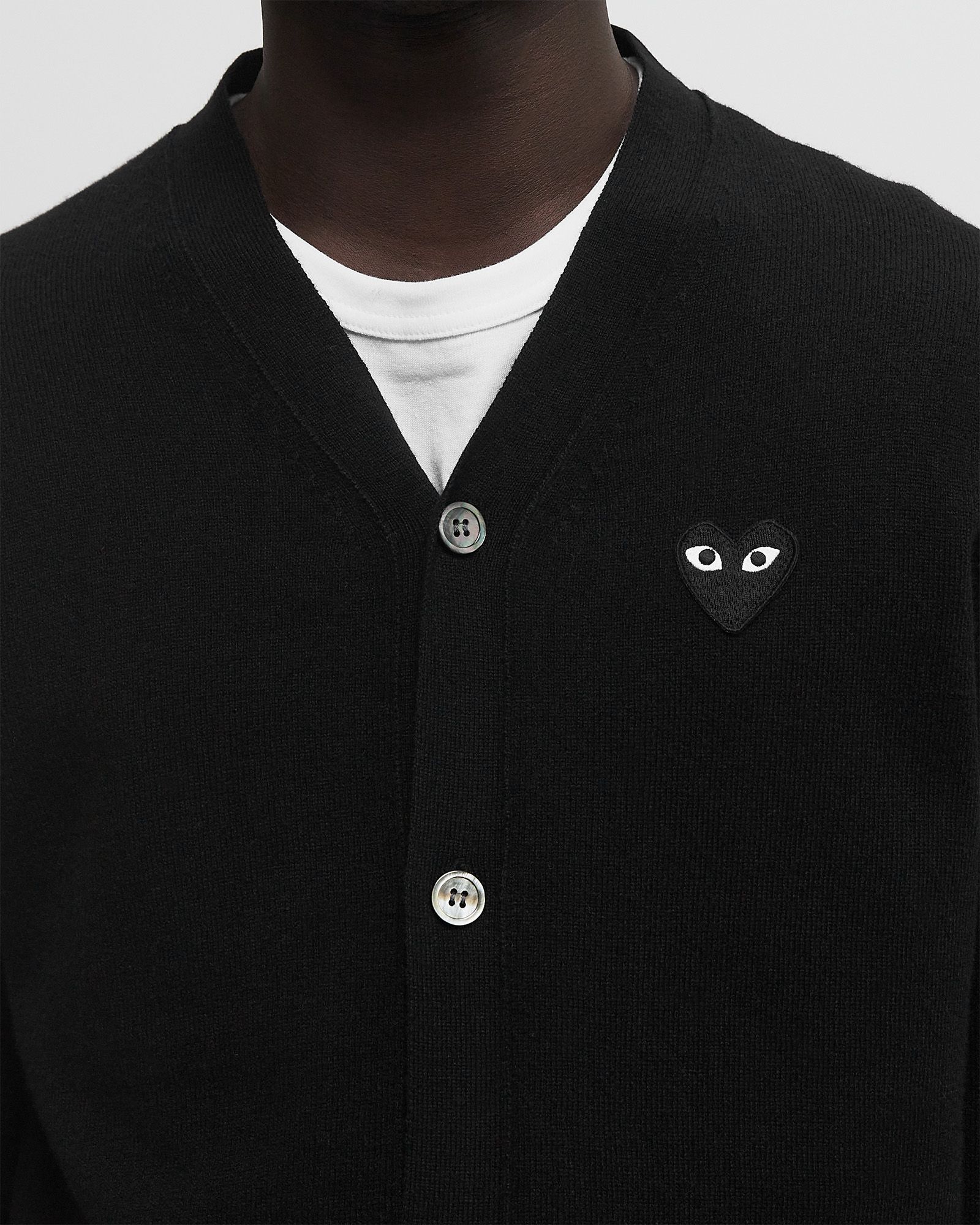 トップス PLAY COMMEdesGARCONS KNIT CARDIGAN Comme des Garçons Play V-NECK CARDIGAN BLACK EMBLEM KNIT